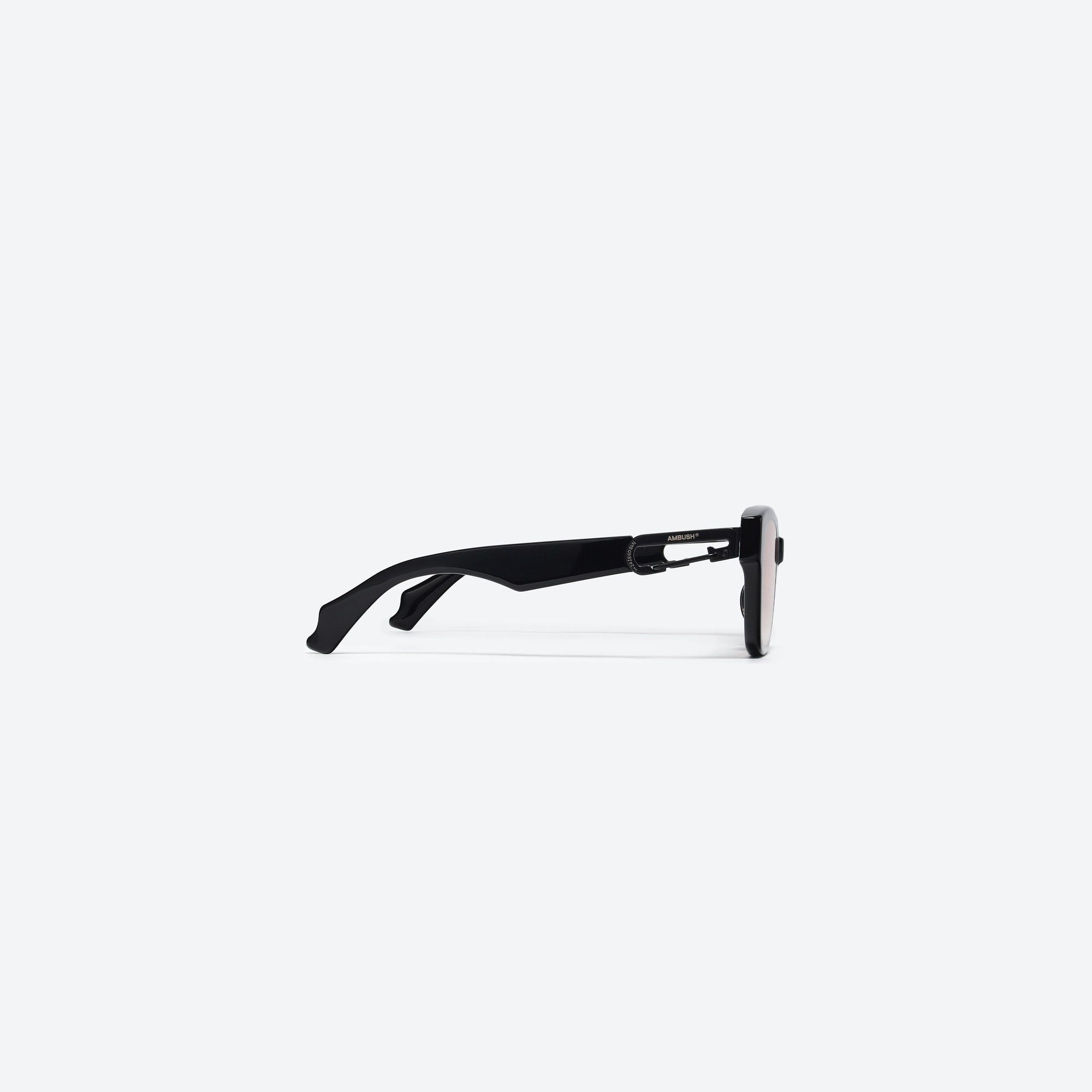 A detailed right view of Gentle Monster Ambush - Carabiner 1 01(OR) Black Mixed framed Square sunglasses.