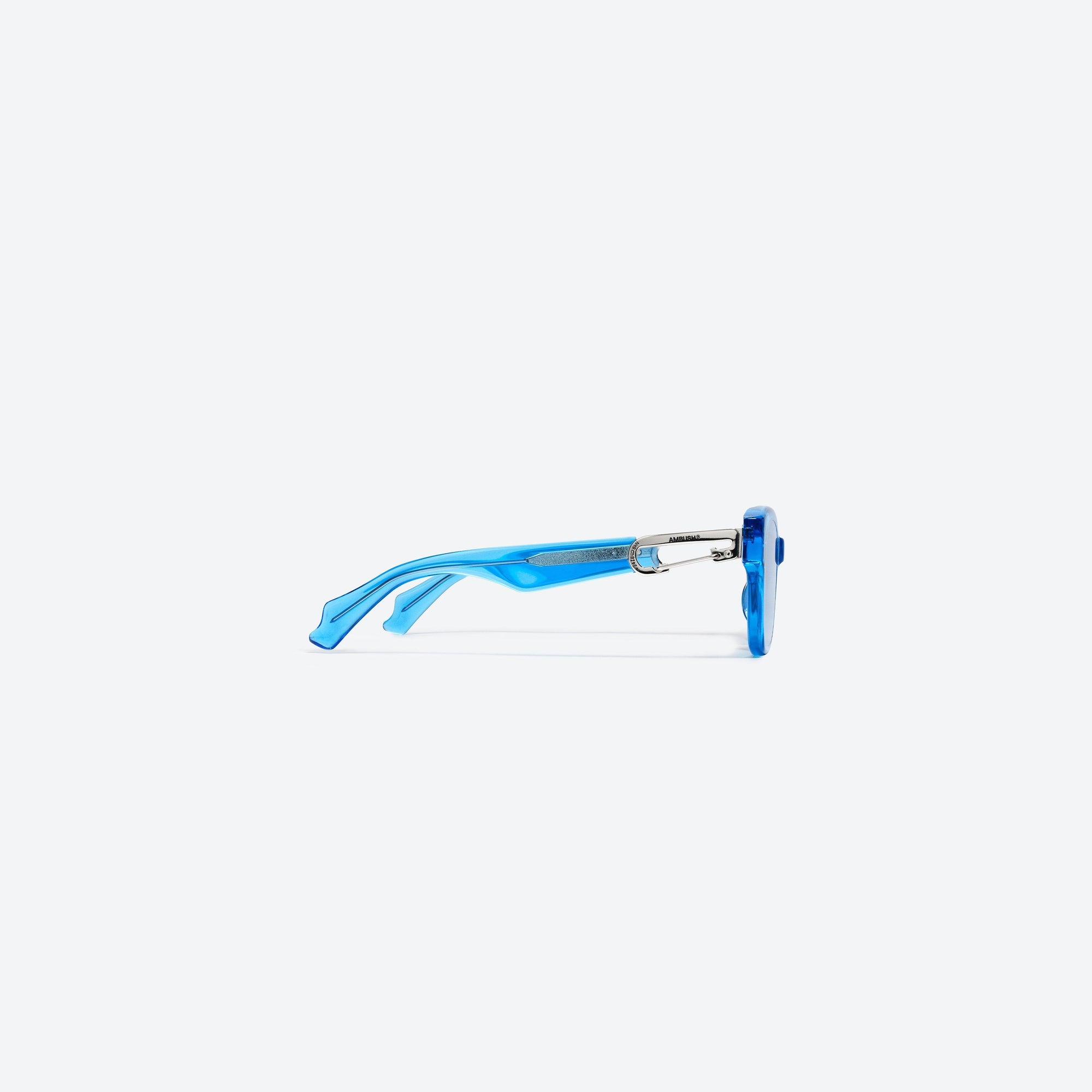 A detailed right view of Gentle Monster Ambush - Carabiner 1 BLC2 Blue Mixed framed Square sunglasses.