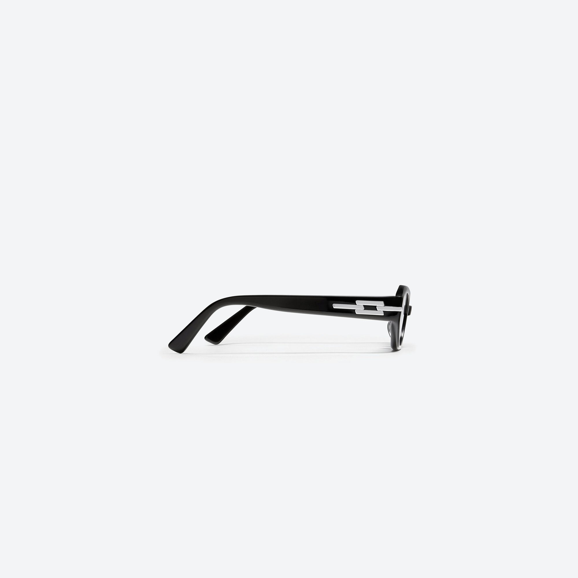 A detailed right view of Gentle Monster Corsica 01 Black Acetate framed Oval sunglasses.