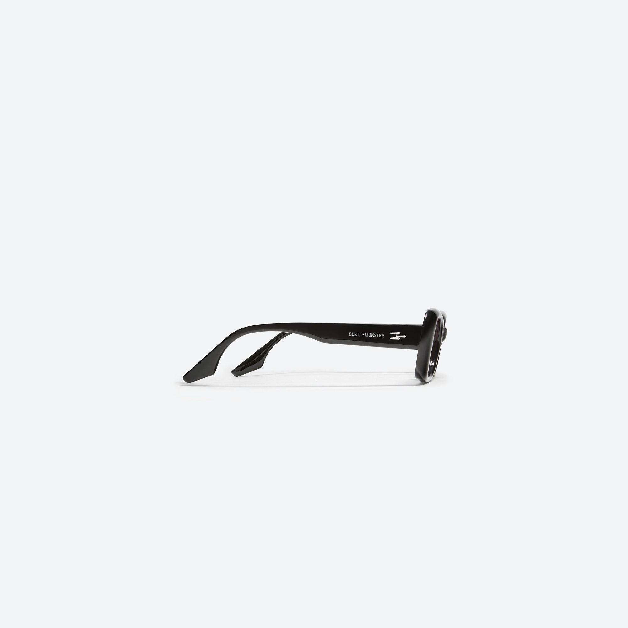 A detailed right view of Gentle Monster Bliss 01(RG) Black Acetate framed Square sunglasses.