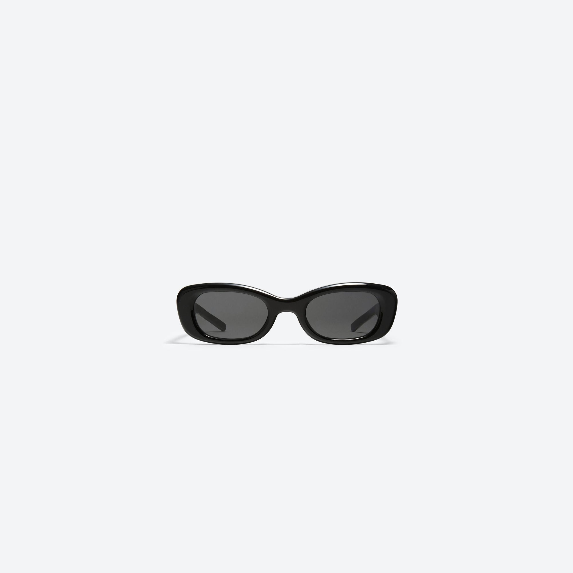 A front view of Gentle Monster Oracle.S 01 Black Acetate framed Square sunglasses.