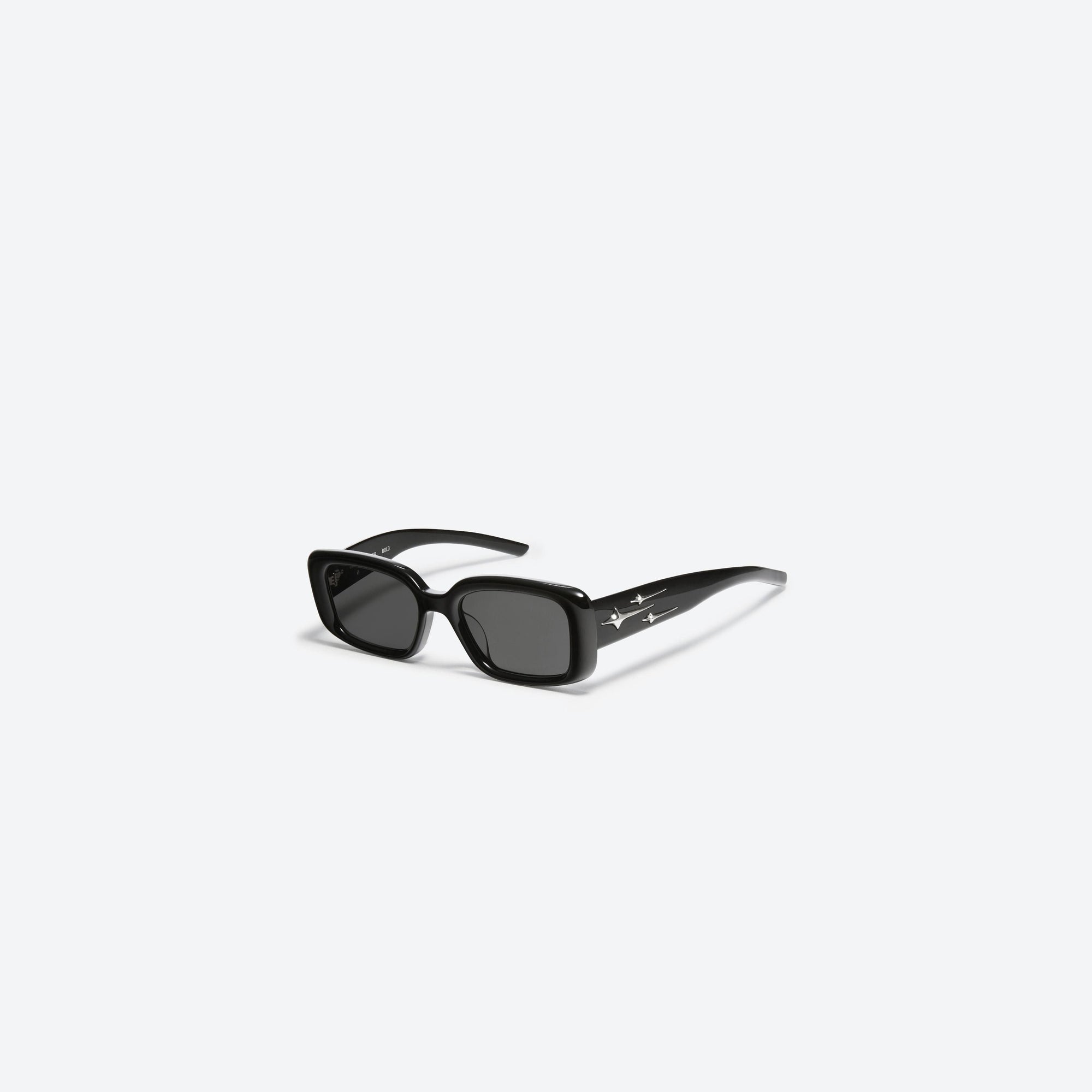 45-degree view of Gentle Monster Antena 01 Black Acetate framed Square sunglasses.