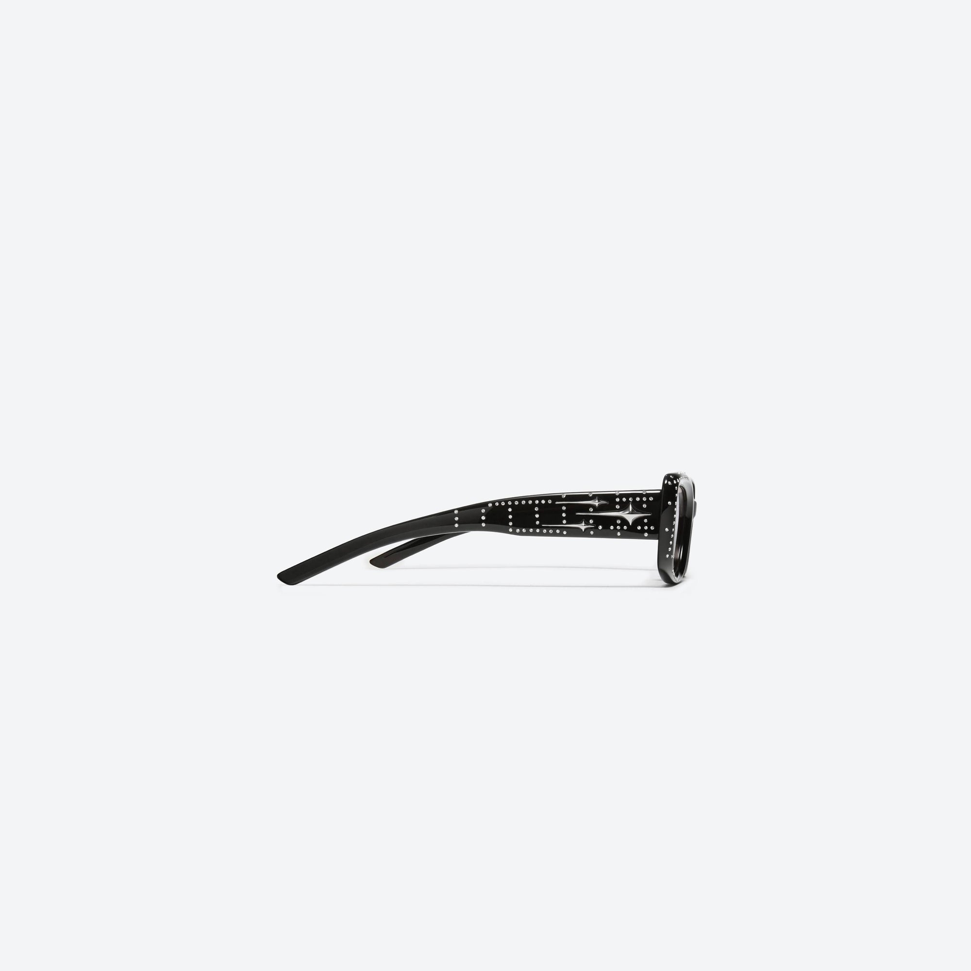 A detailed right view of Gentle Monster Antena.C 01 Black Acetate framed Square sunglasses.