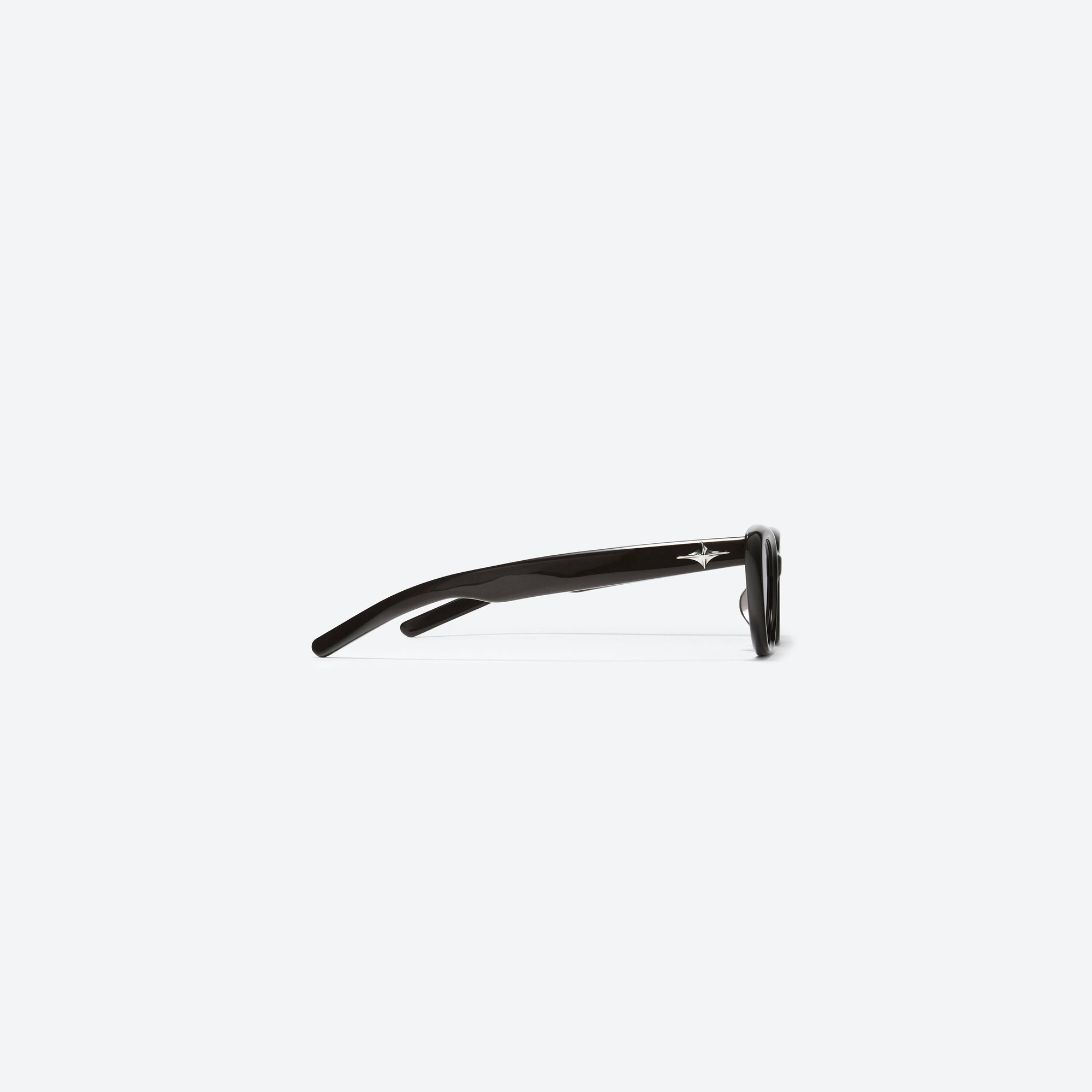 A detailed right view of Gentle Monster Sound Net BR2 Brown Acetate framed Cat-eye sunglasses.