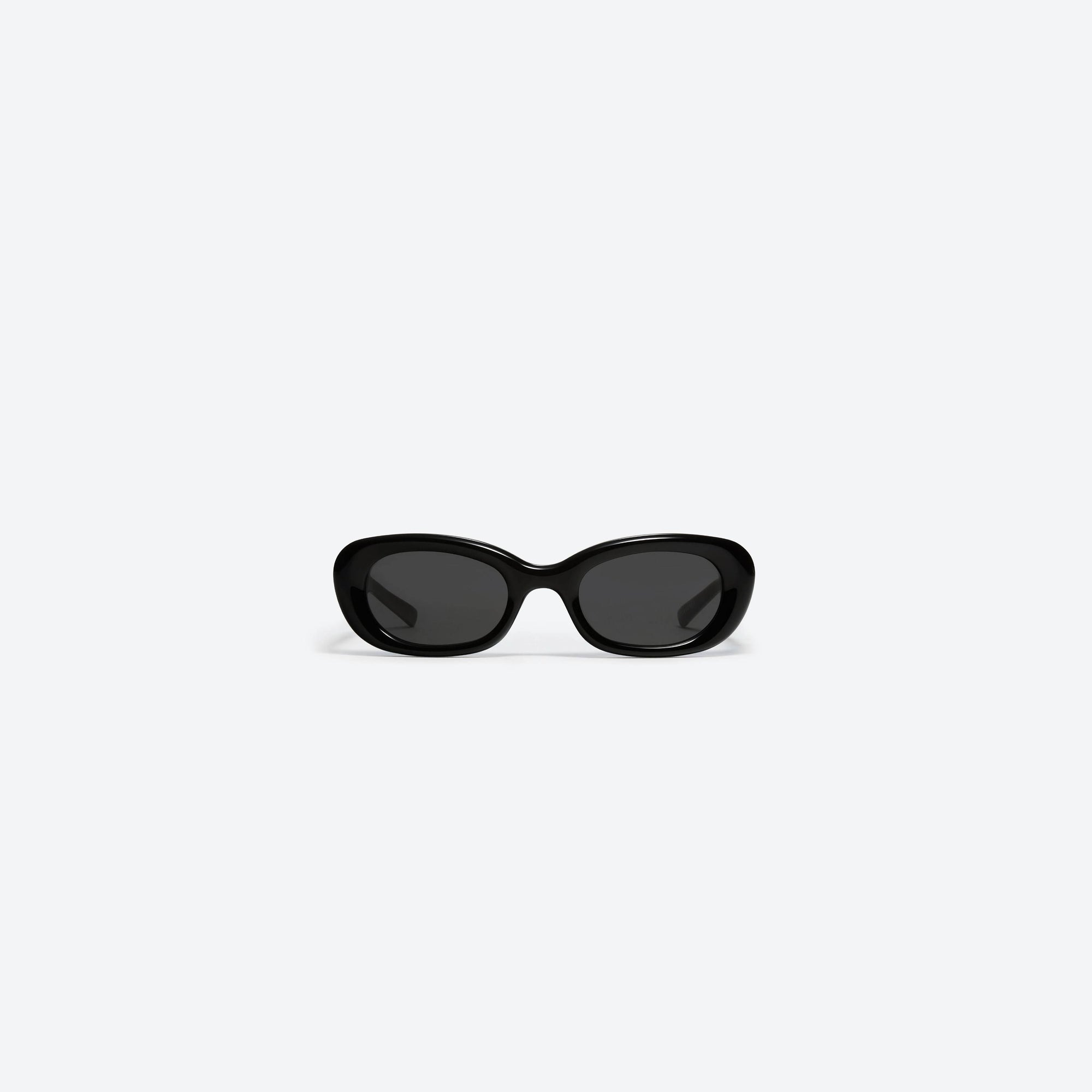 A front view of Gentle Monster Maison Margiela - MM004 01 Black Acetate framed Square sunglasses.