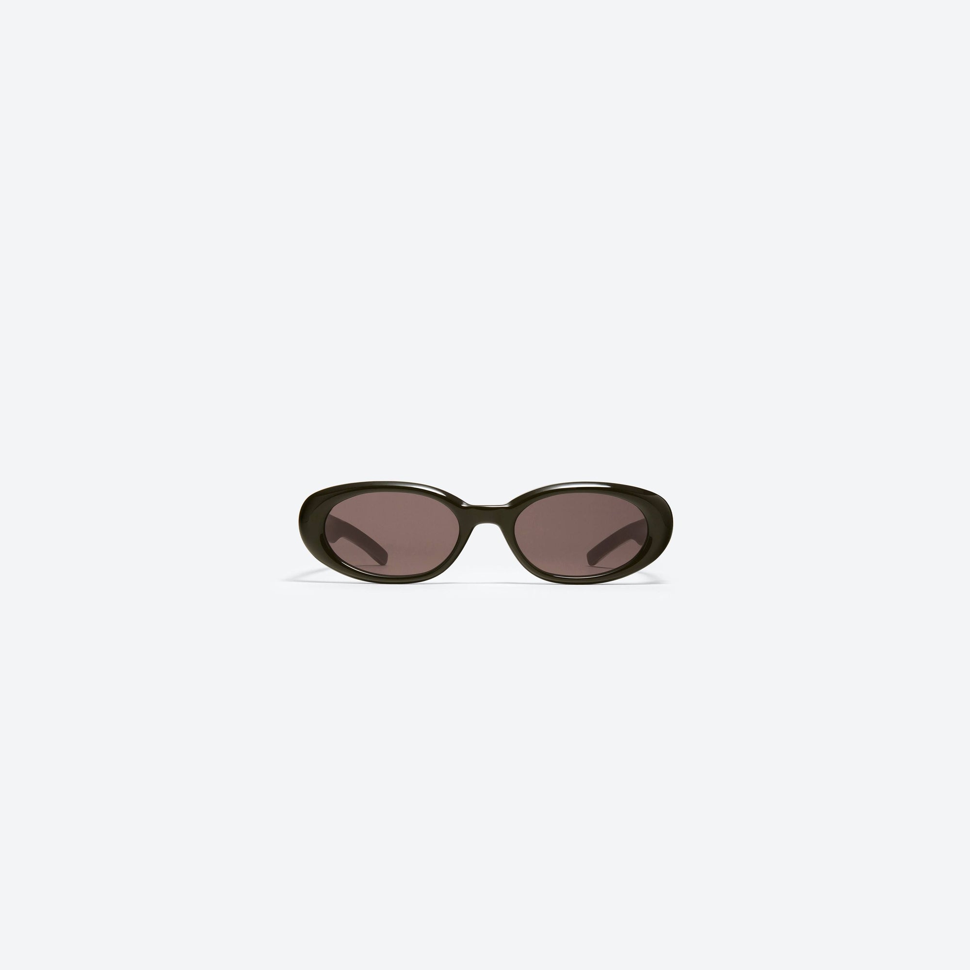 A front view of Gentle Monster Bandoneon.S BR2 Brown Acetate framed Oval sunglasses.