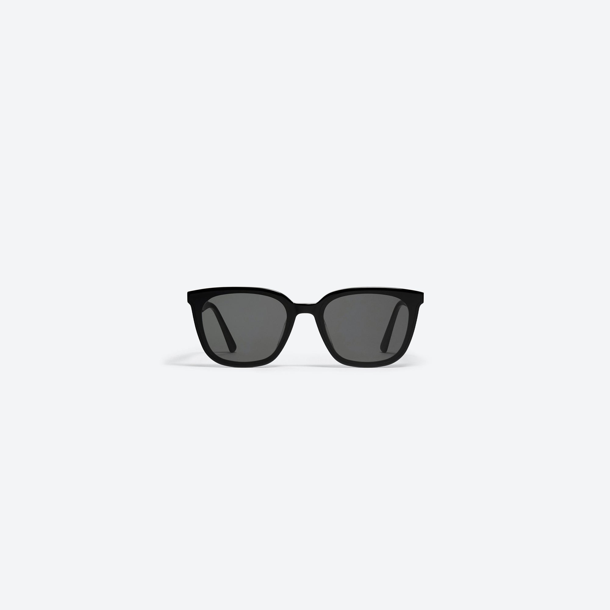 A front view of Gentle Monster Tam 01 Black Acetate framed Square sunglasses.