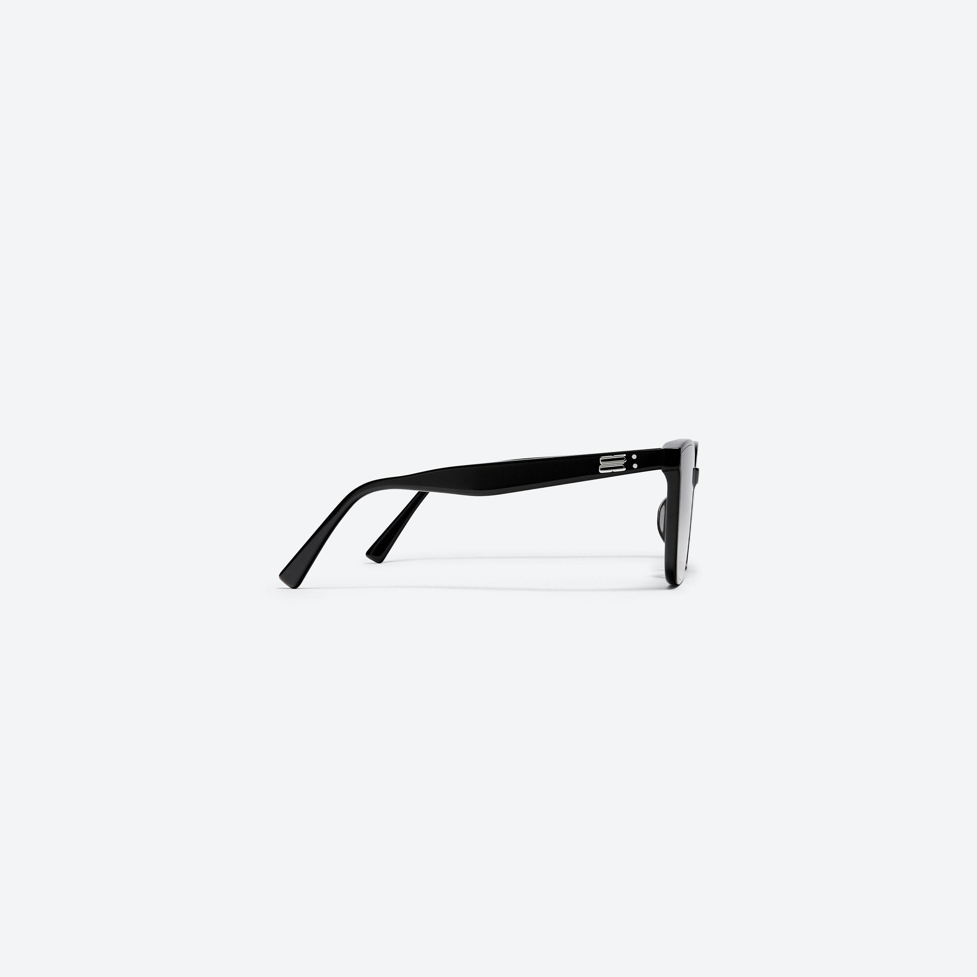 A detailed right view of Gentle Monster Tam 01 Black Acetate framed Square sunglasses.