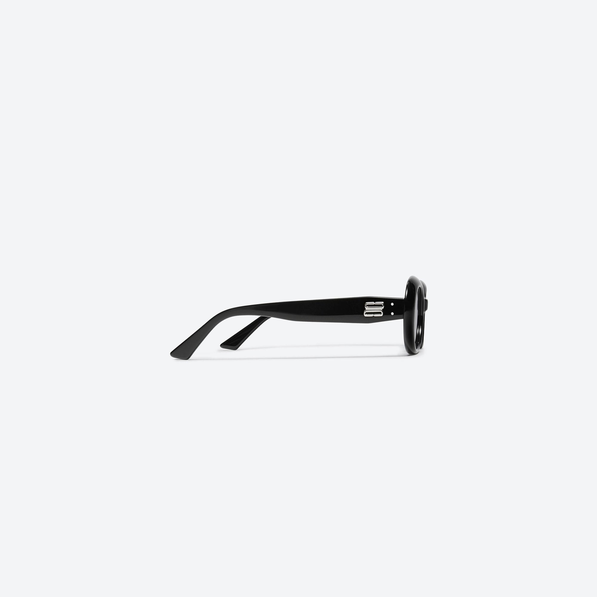 A detailed right view of Gentle Monster La Mode 01 Black Acetate framed Oval sunglasses.