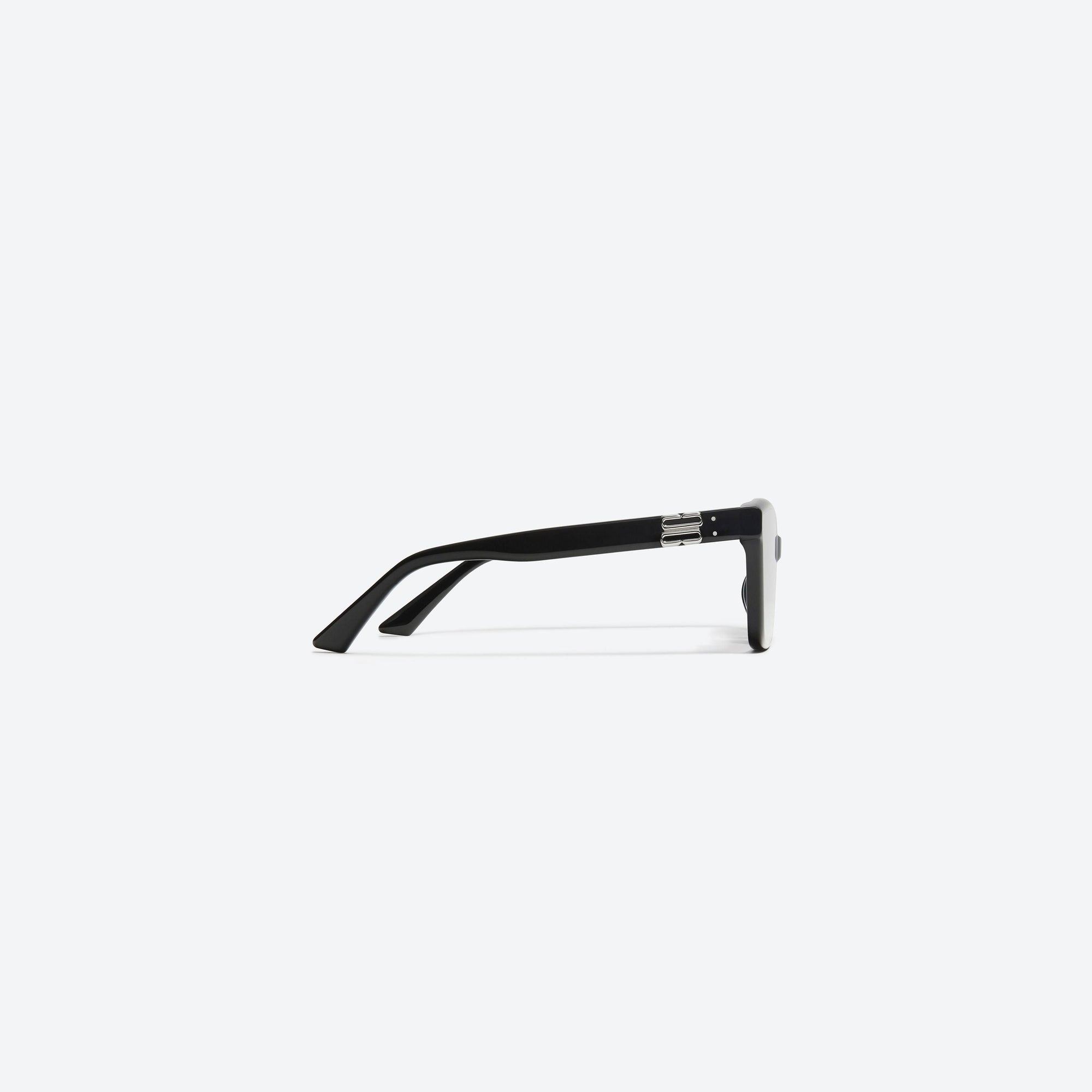 A detailed right view of Gentle Monster Oslo 01(RG) Black Acetate framed Square sunglasses.