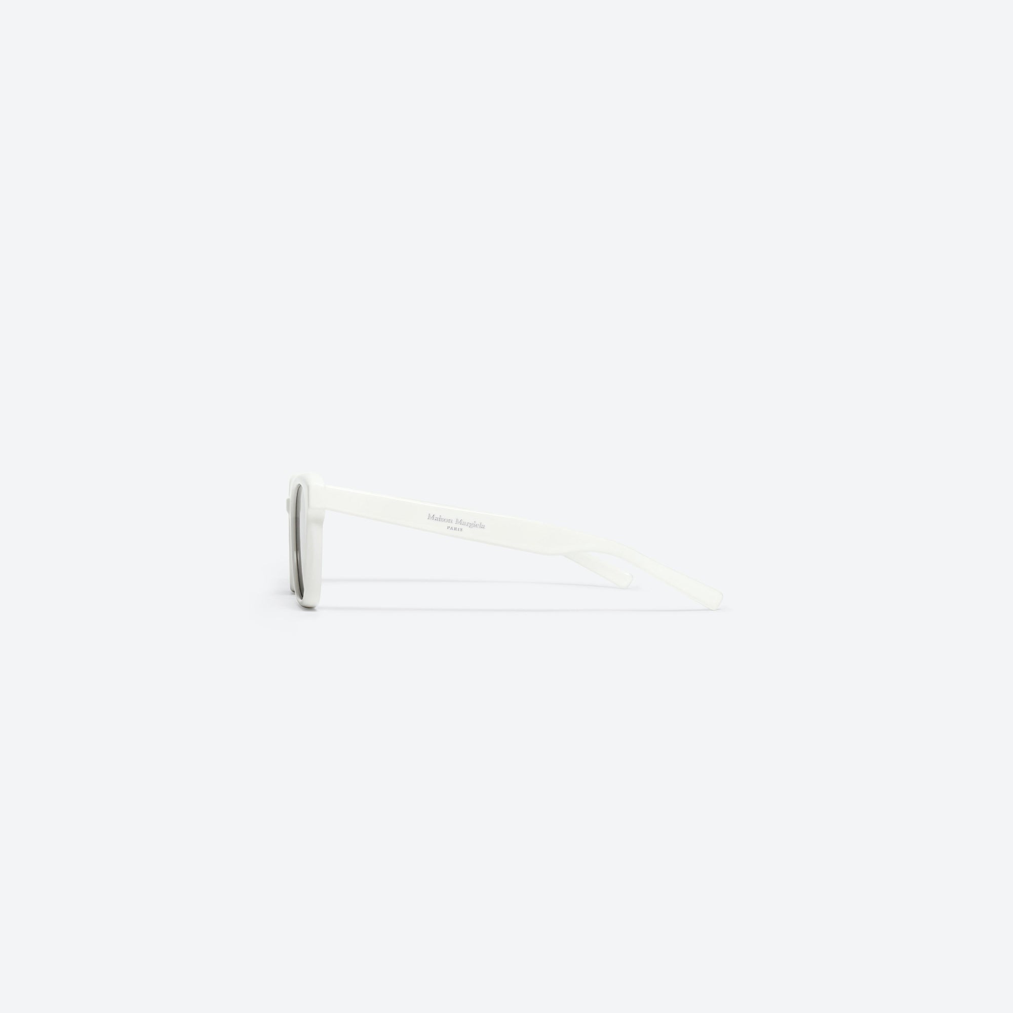 A detailed right view of Gentle Monster Maison Margiela - MM007 W2 White Acetate framed Square sunglasses.