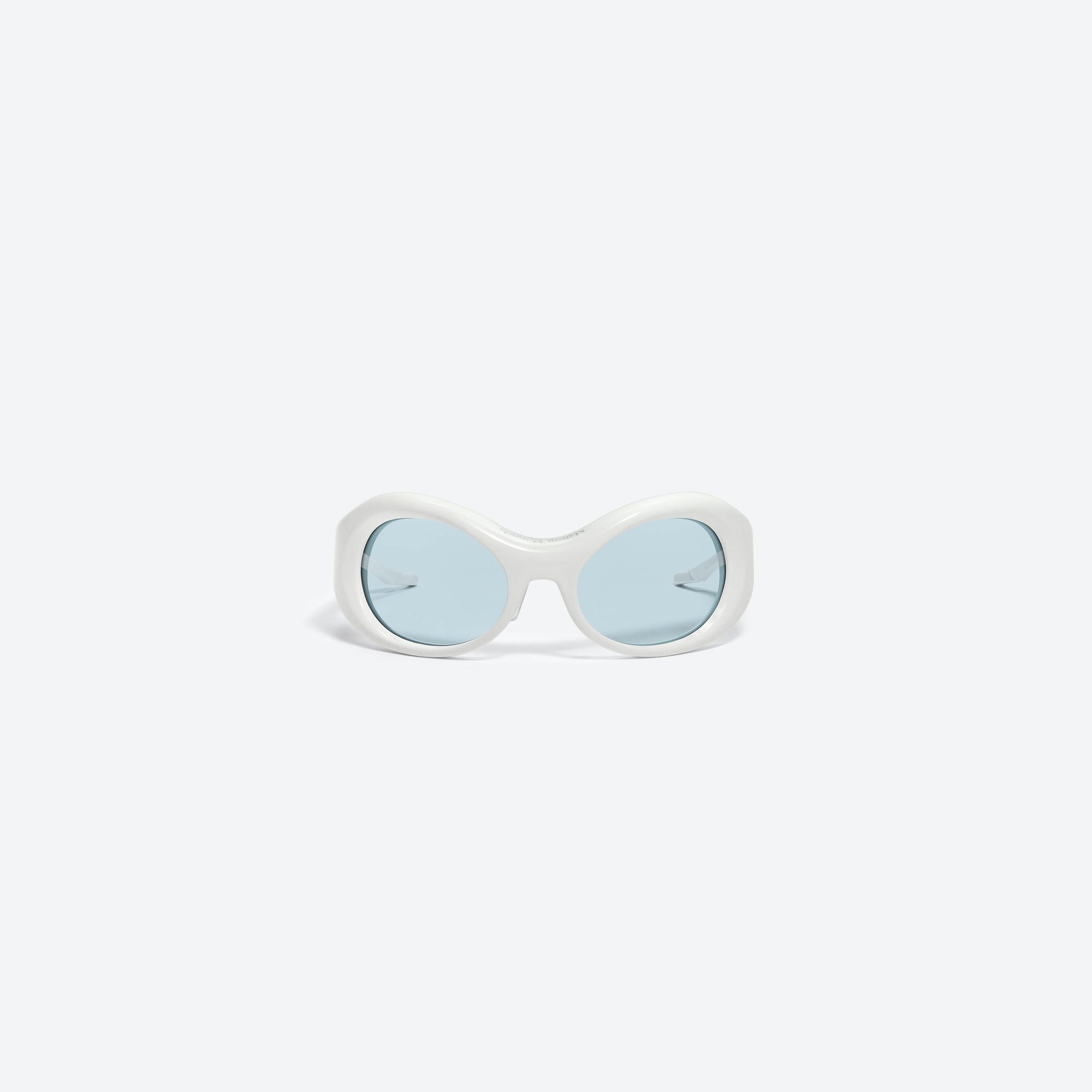 A front view of Gentle Monster Maison Margiela - MM001 W2(BL) White Acetate framed Wraparound sunglasses.