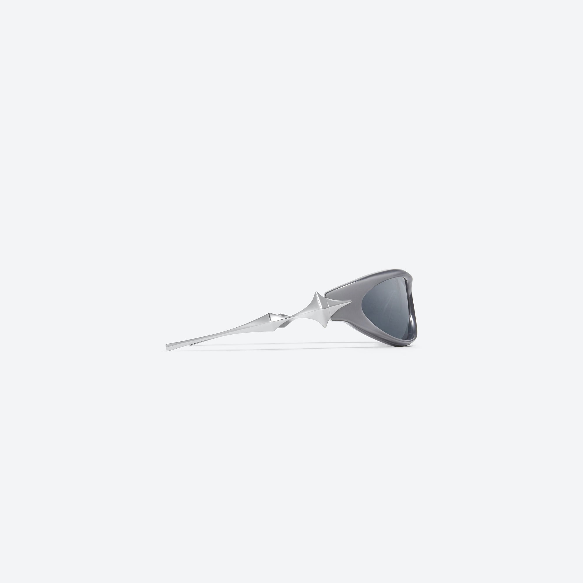 A detailed right view of Gentle Monster Yyy G4 Gray Mixed framed Wraparound sunglasses.