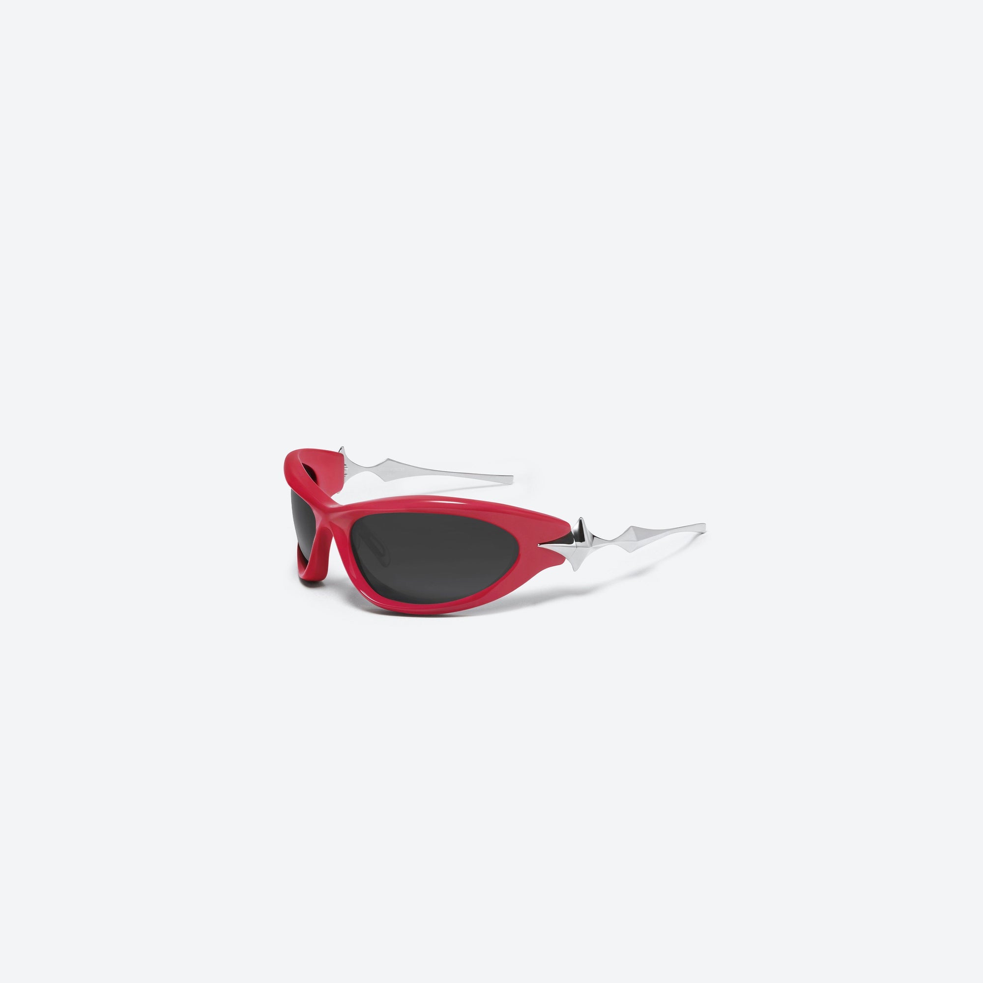 45-degree view of Gentle Monster Yyy R3 Red Mixed framed Wraparound sunglasses.