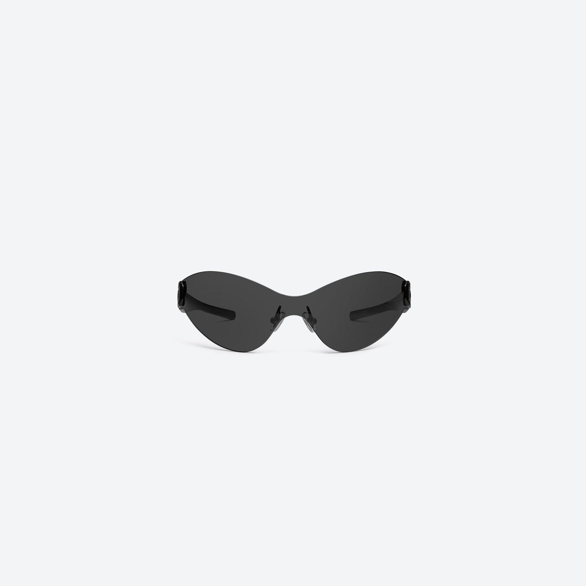 A front view of Gentle Monster Maison Margiela - MM103 01(1M) Silver Mixed framed Wraparound sunglasses.