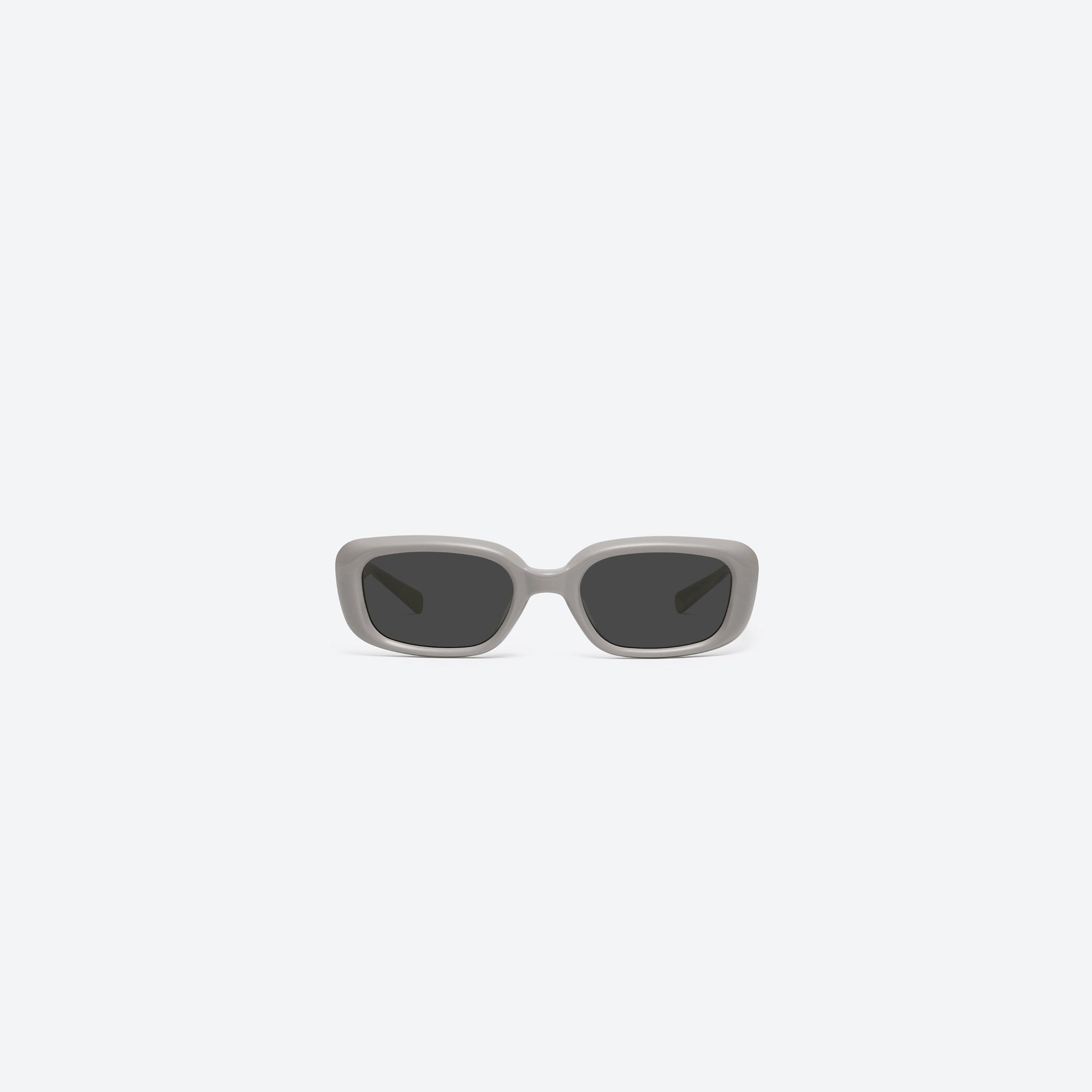 A front view of Gentle Monster Maison Margiela - MM106 G10 Gray Acetate framed Square sunglasses.