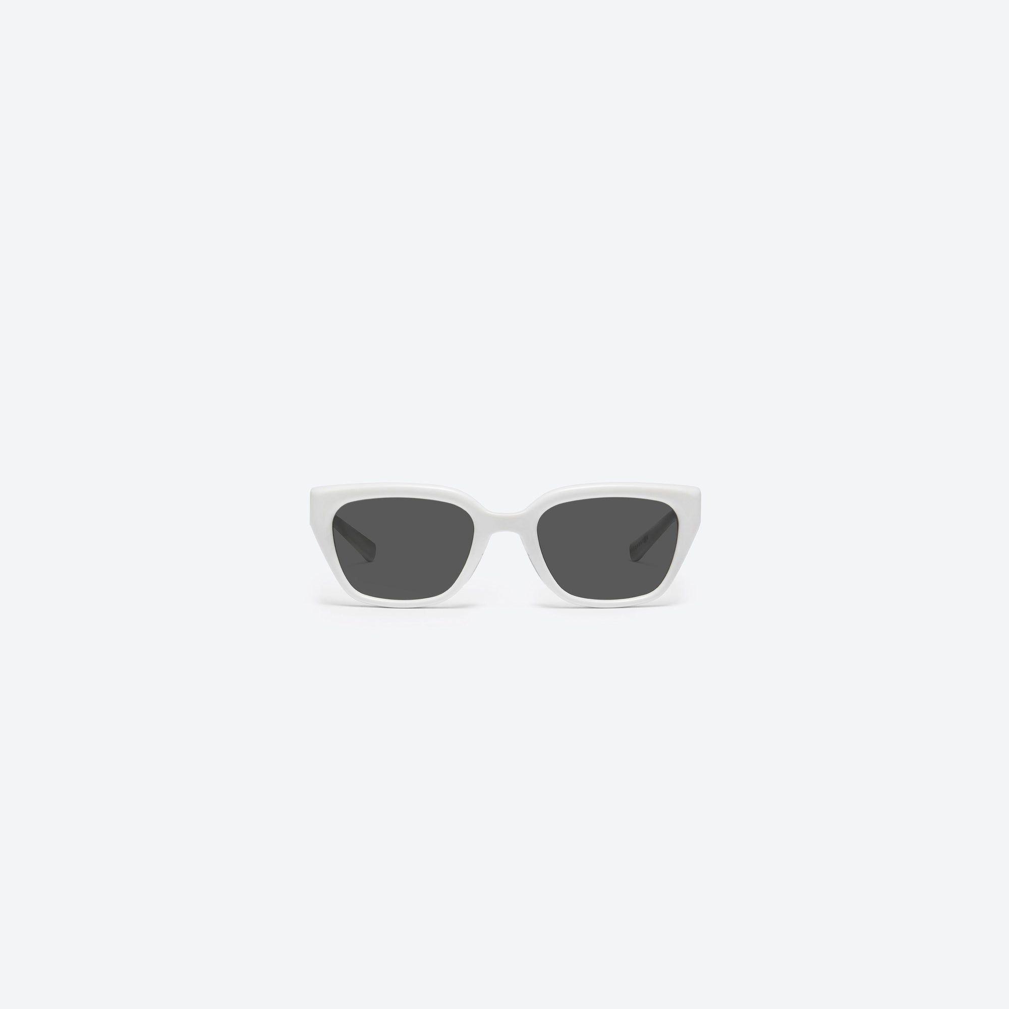 A front view of Gentle Monster Maison Margiela - MM109 W2 White Acetate framed Square sunglasses.