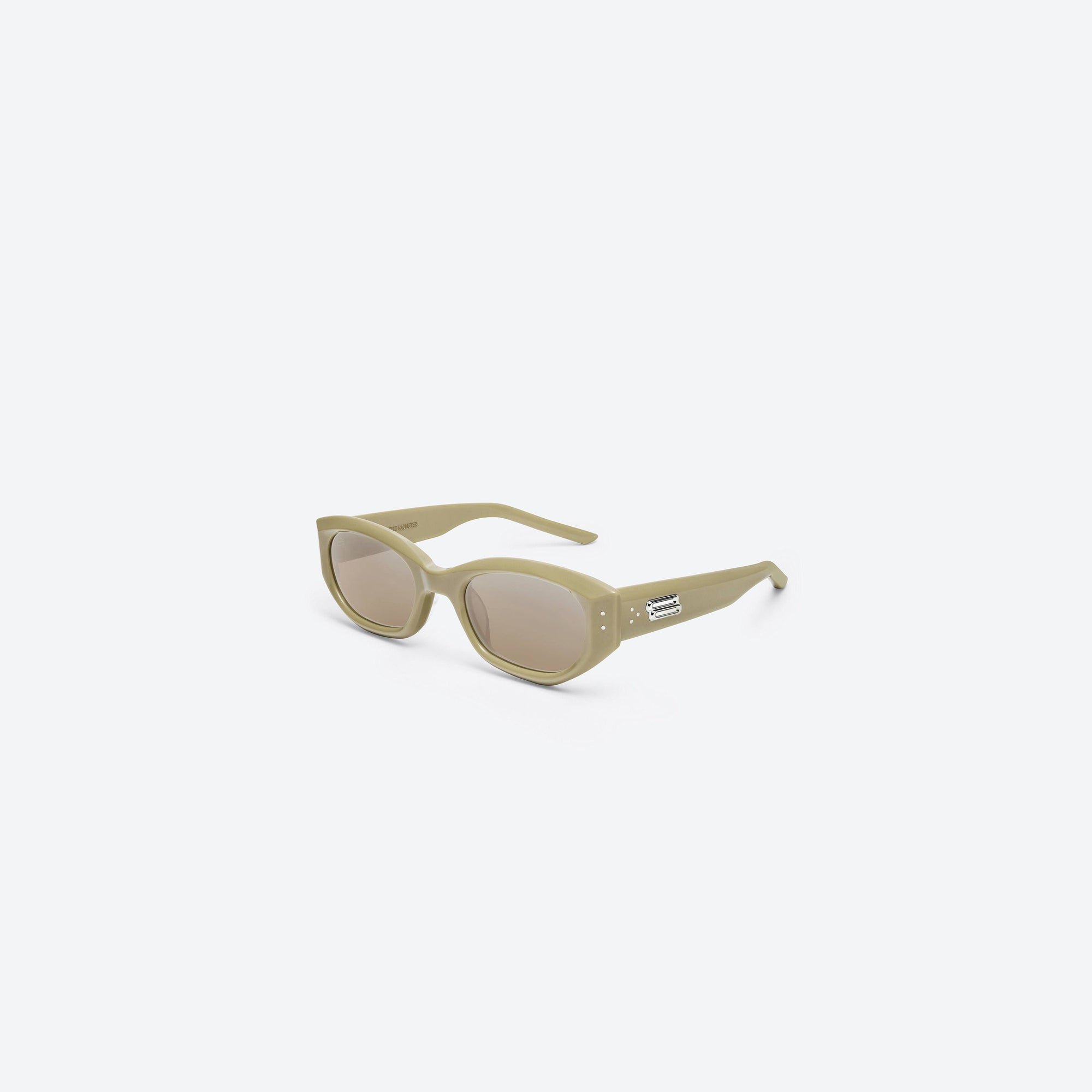 45-degree view of Gentle Monster Benven Y10 Yellow Acetate framed Cat-eye sunglasses.