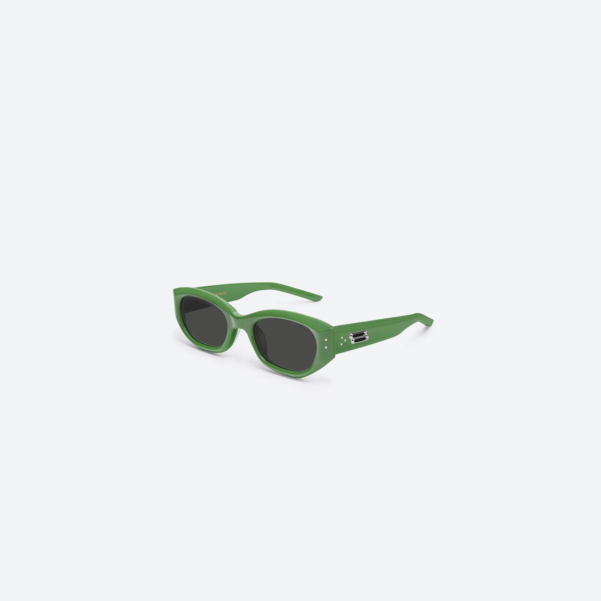 45-degree view of Gentle Monster Benven GR7 Green Acetate framed Cat-eye sunglasses.
