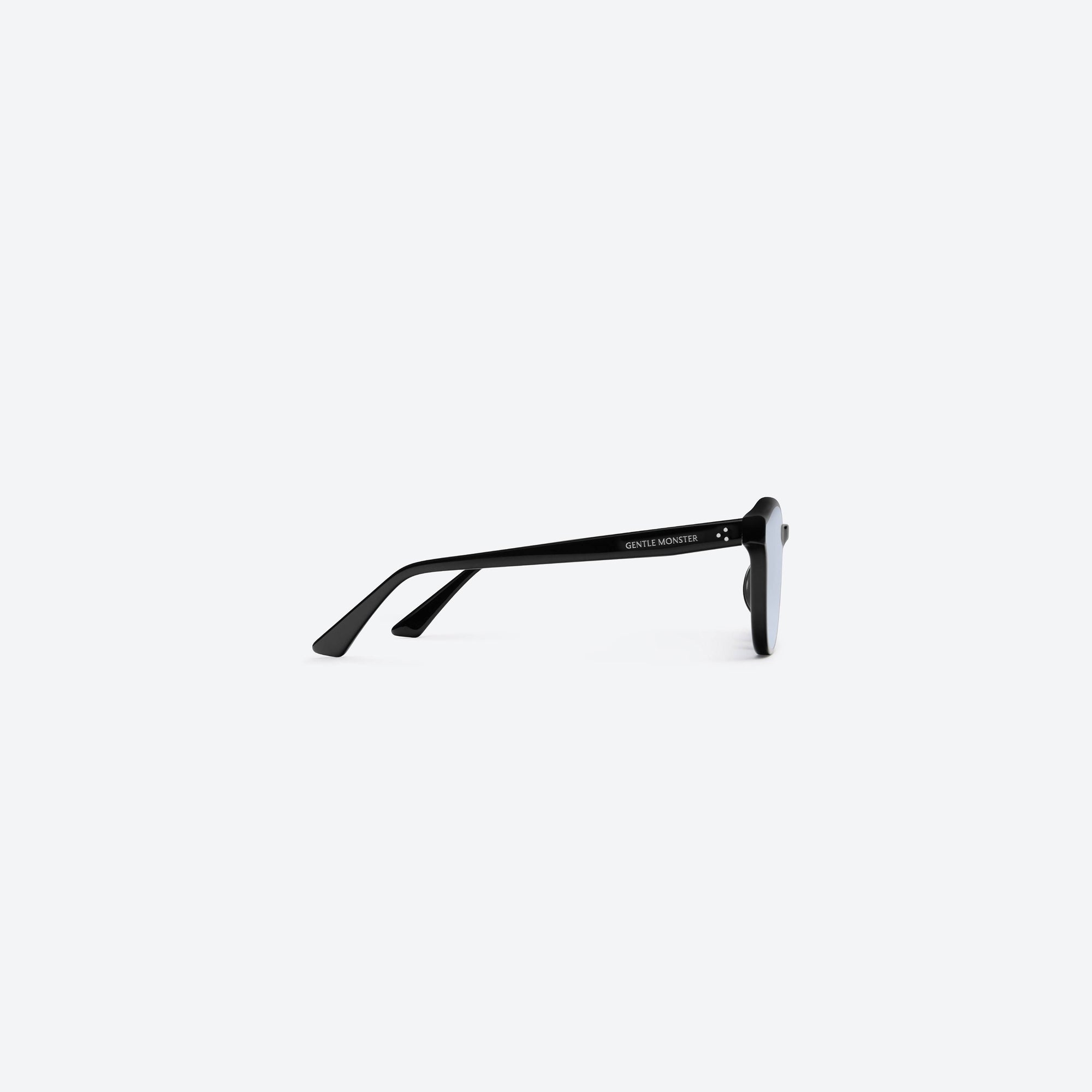 A detailed right view of Gentle Monster Jade 01(B) Black Acetate framed Round sunglasses.