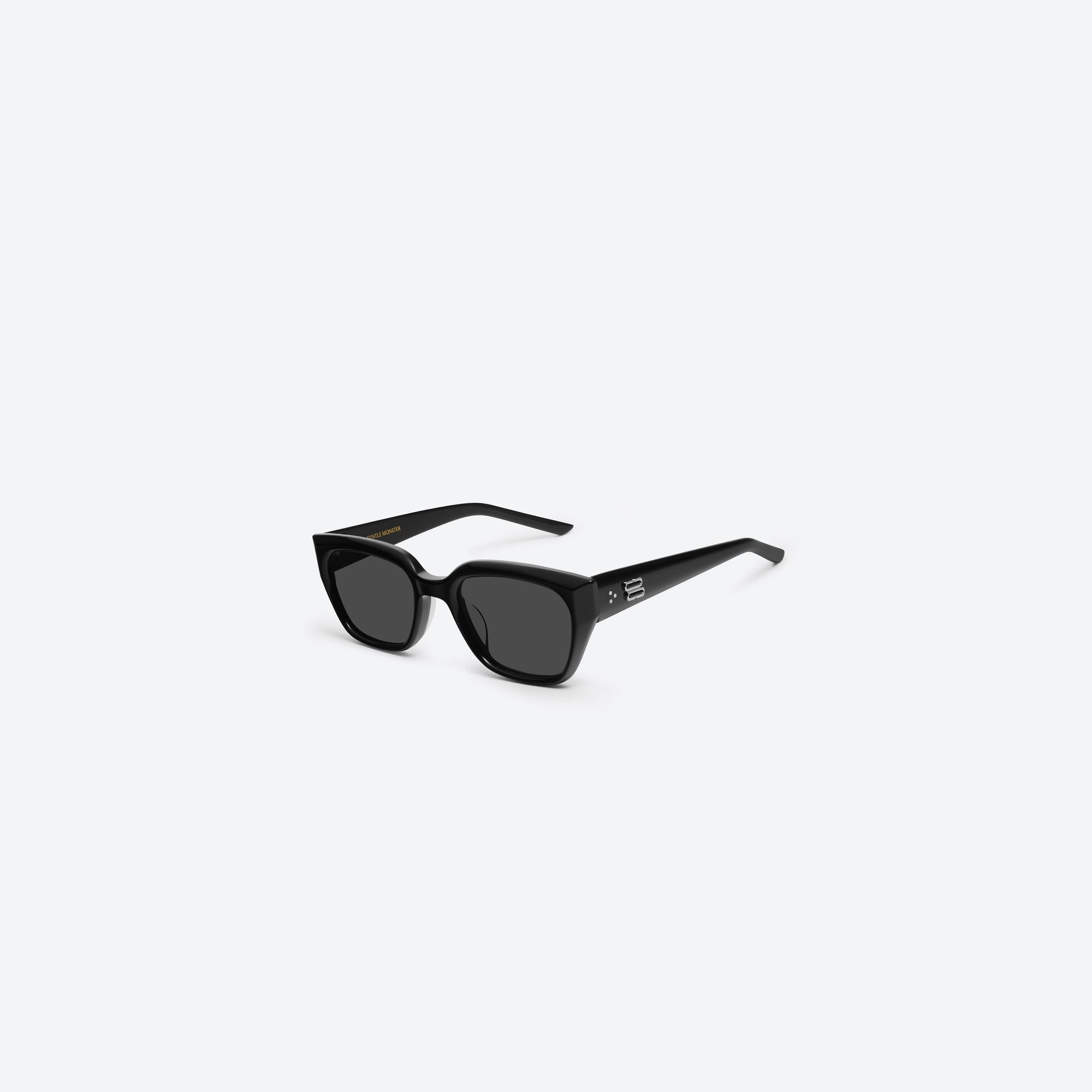 45-degree view of Gentle Monster Nabi 01 Black Acetate framed Square sunglasses.