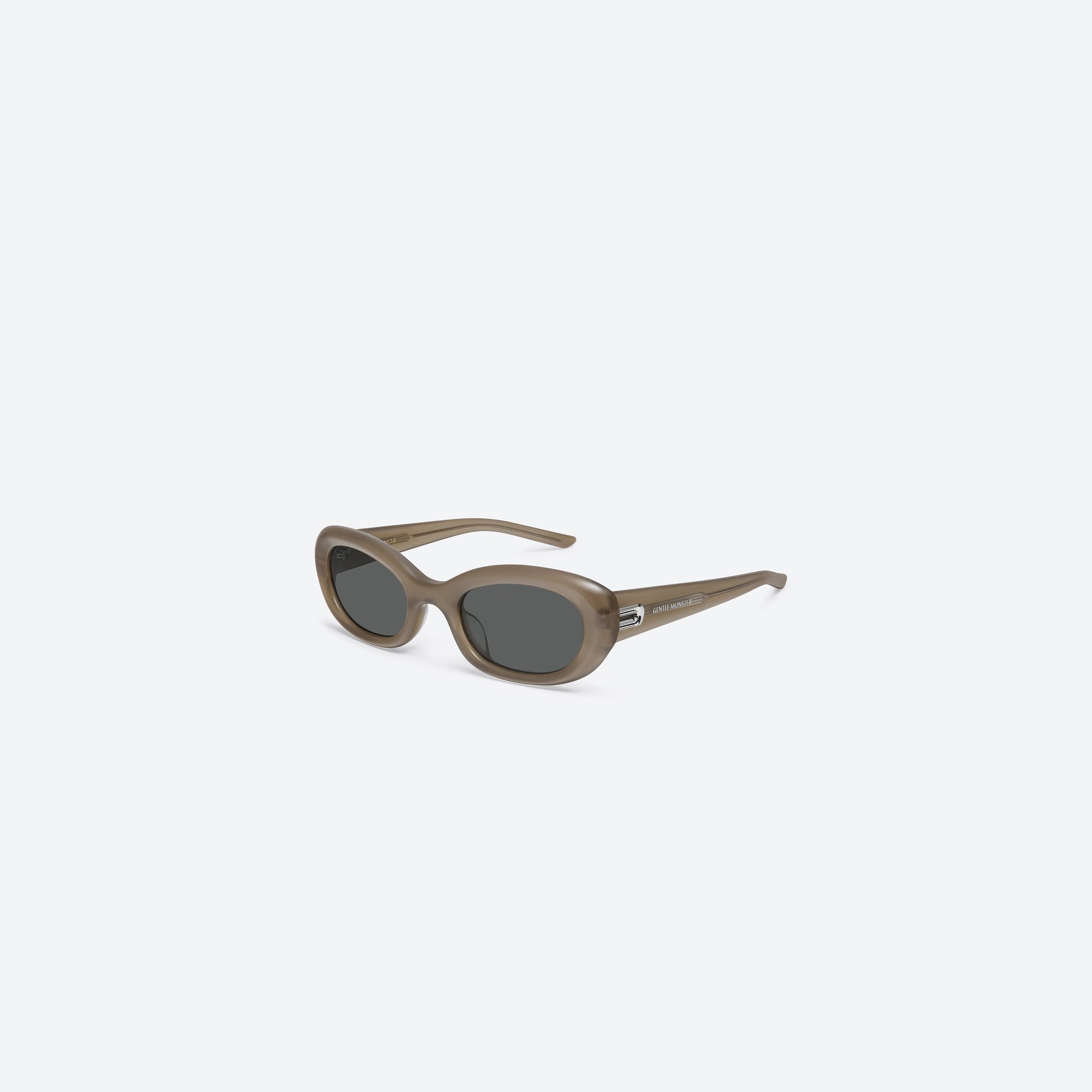 45-degree view of Gentle Monster Savage BRC9 Brown Acetate framed Square sunglasses.