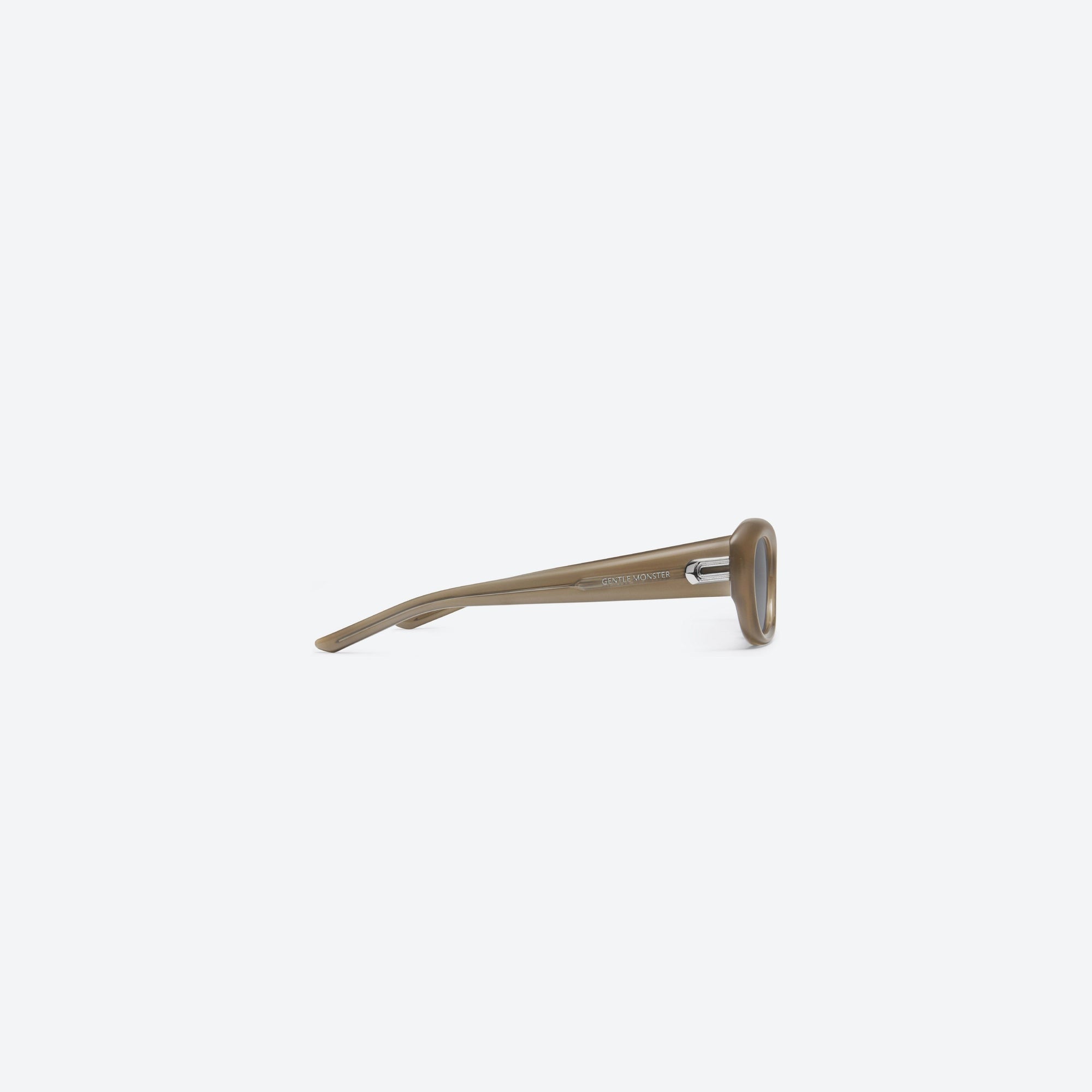 A detailed right view of Gentle Monster Savage BRC9 Brown Acetate framed Square sunglasses.