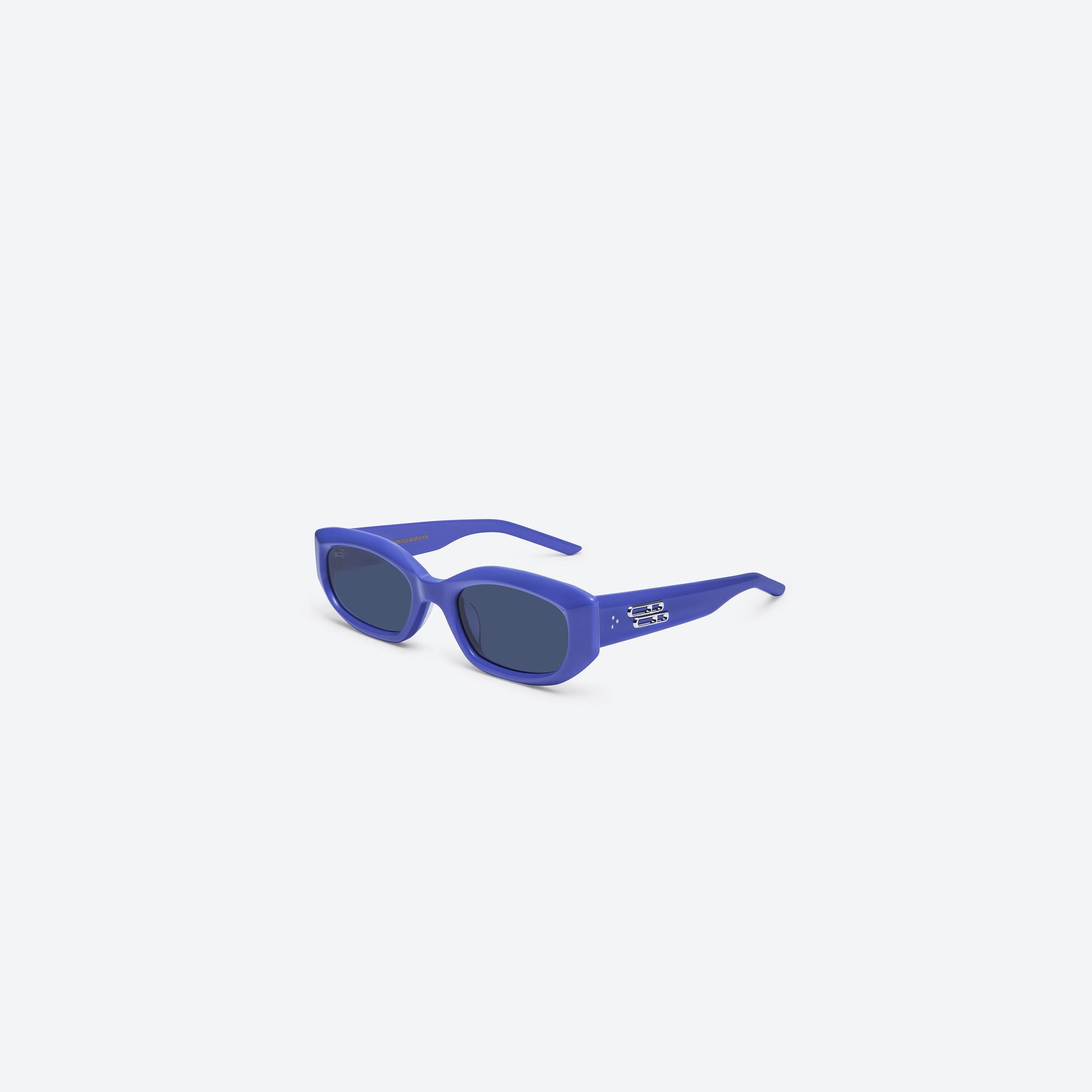 45-degree view of Gentle Monster Venom V3 Purple Acetate framed Square sunglasses.