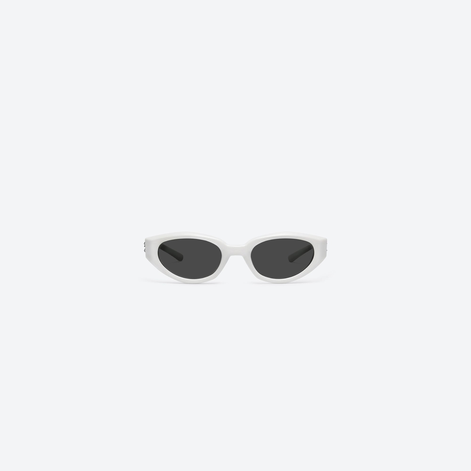 A front view of Gentle Monster Jennie - Fish Tail W2 White Acetate framed Cat-eye sunglasses.