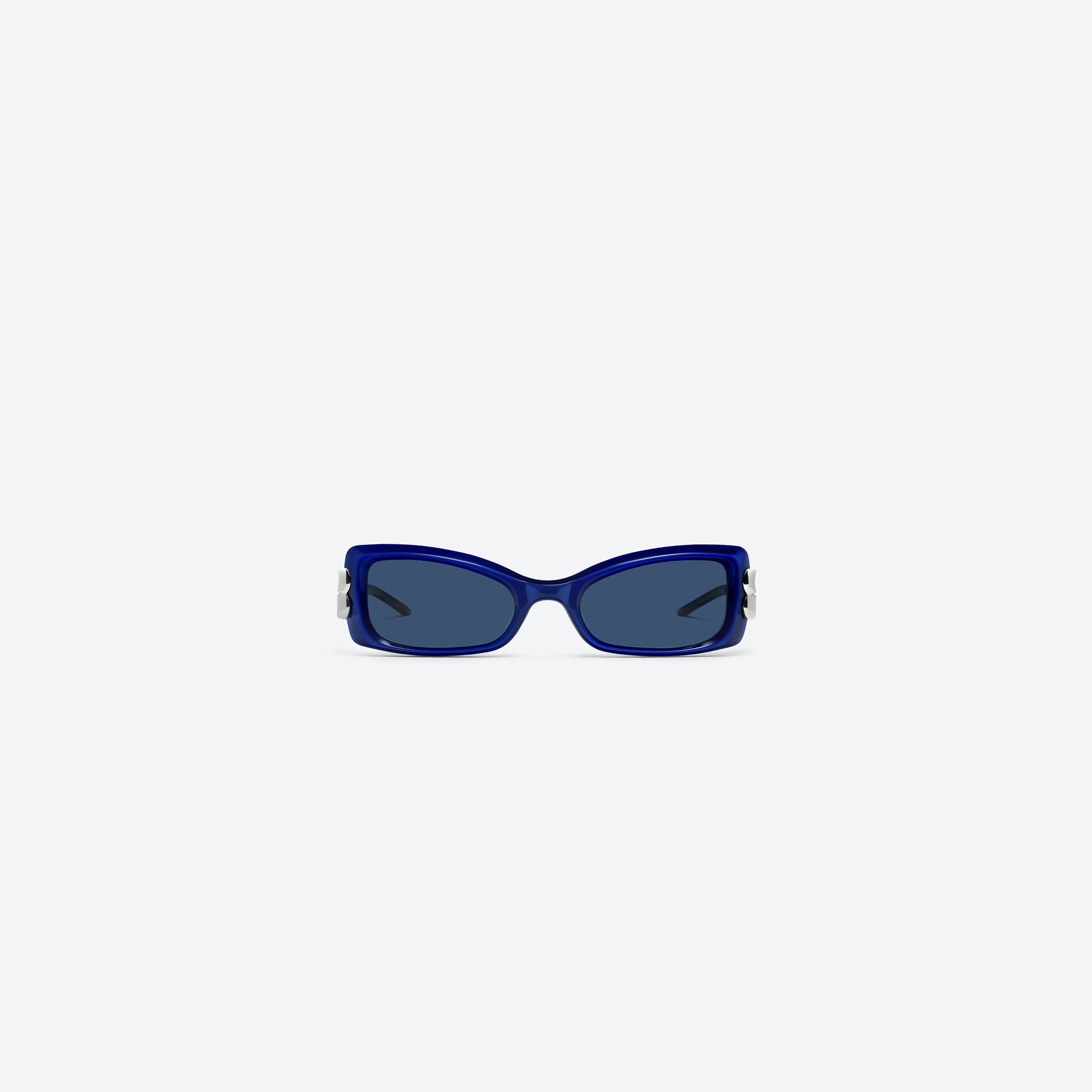 A front view of Gentle Monster Nemesis BLC8 Blue Mixed framed Cat-eye sunglasses.