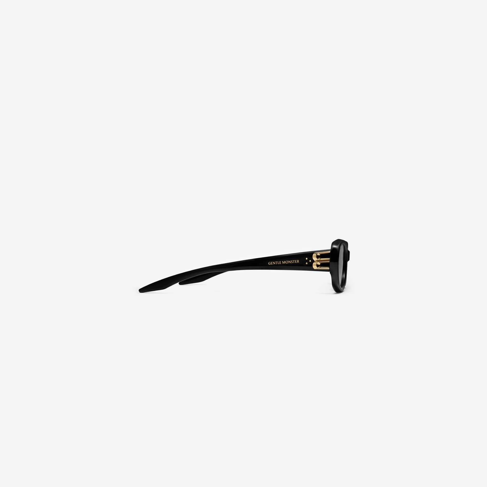A detailed right view of Gentle Monster Ninishe 01 Black Acetate framed Oval sunglasses.