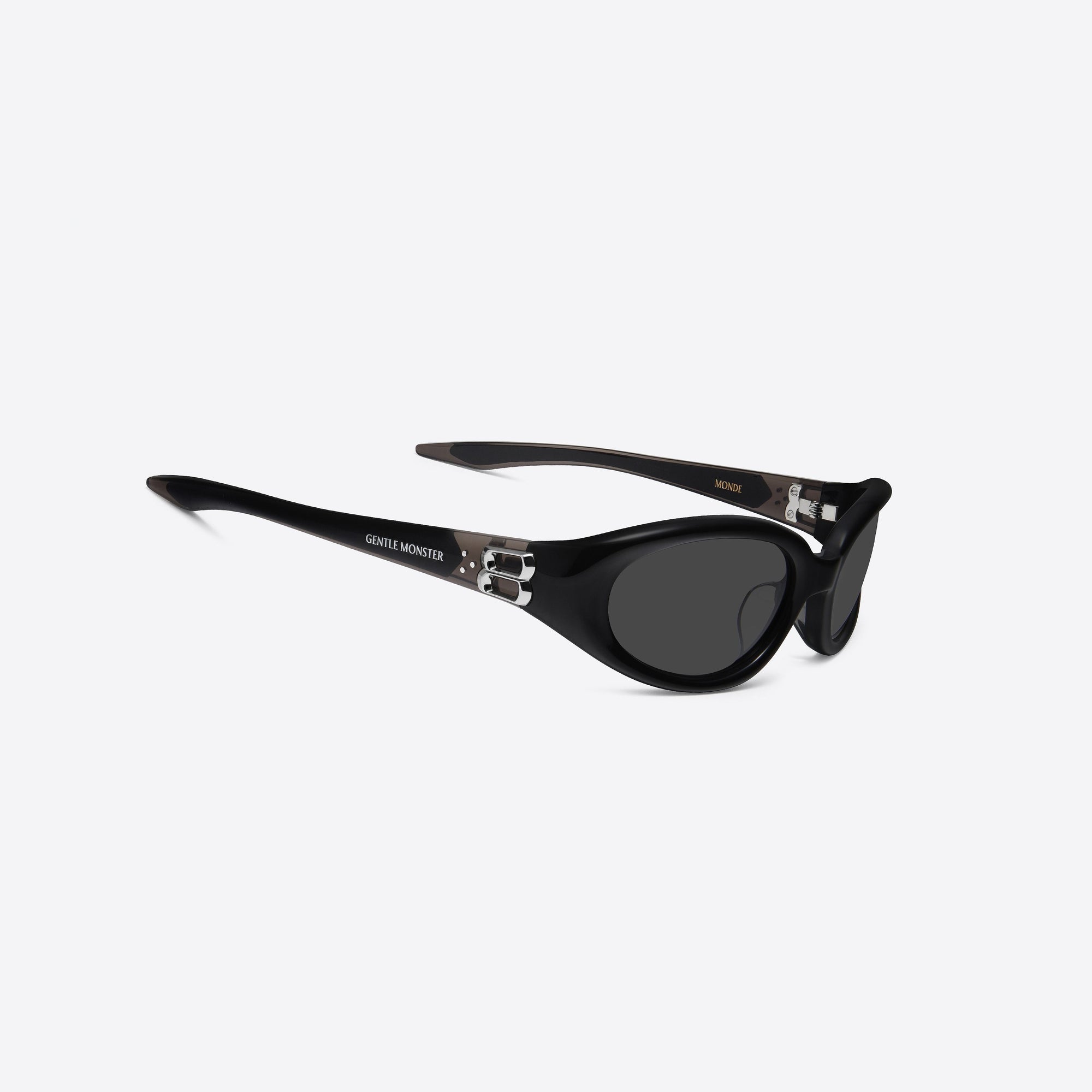 45-degree detailed view of Gentle Monster Monde 01 Black Acetate framed Oval sunglasses.