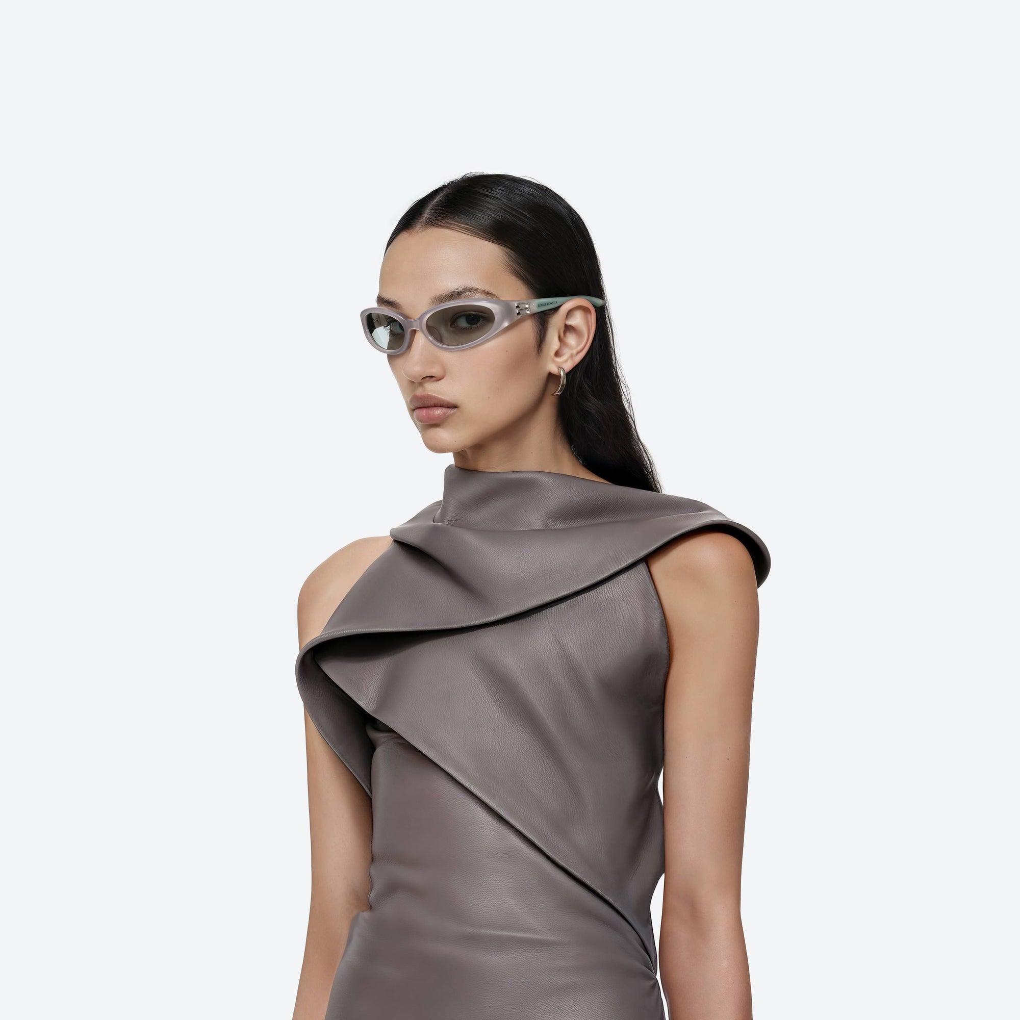 Model wearing the Monde GC11 Gray Acetate framed Oval sunglasses.