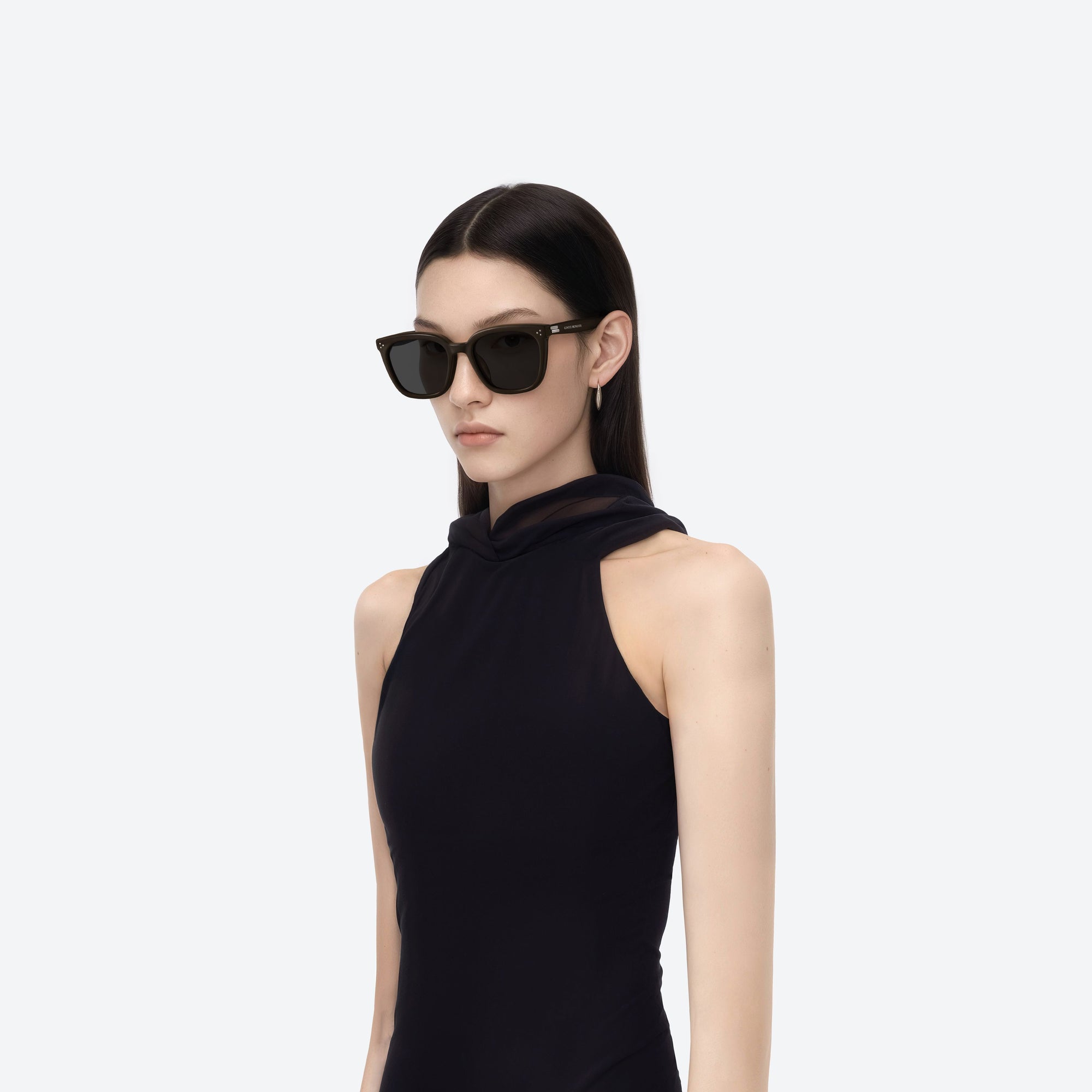 Model wearing the Bloomo BR3 Brown Acetate framed Square sunglasses.