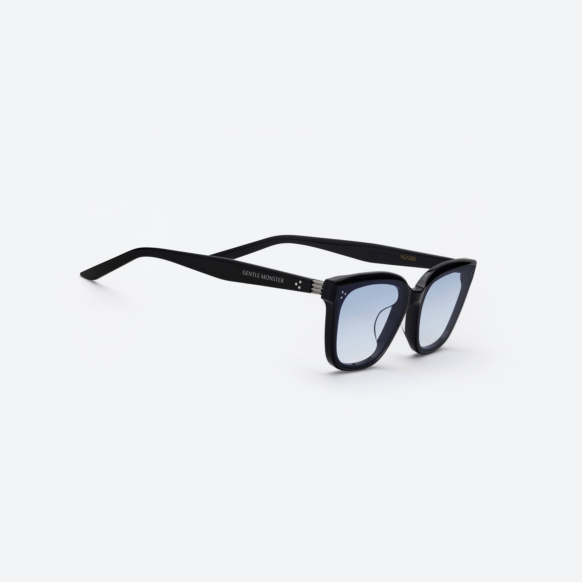 45-degree detailed view of Gentle Monster Numer 01(BLG) Black Acetate framed Square sunglasses.
