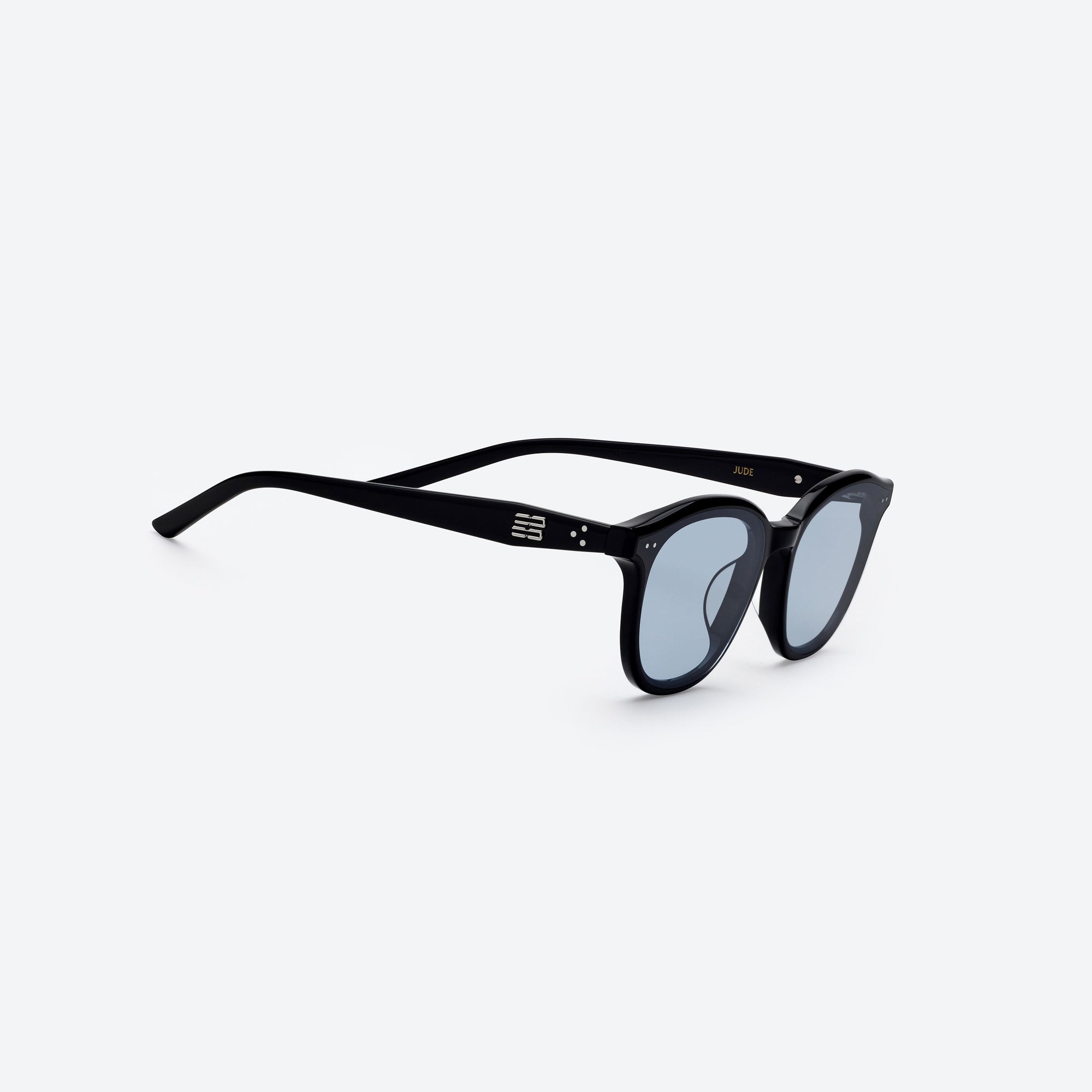 45-degree detailed view of Gentle Monster Jude 01(BL) Black Acetate framed Round sunglasses.