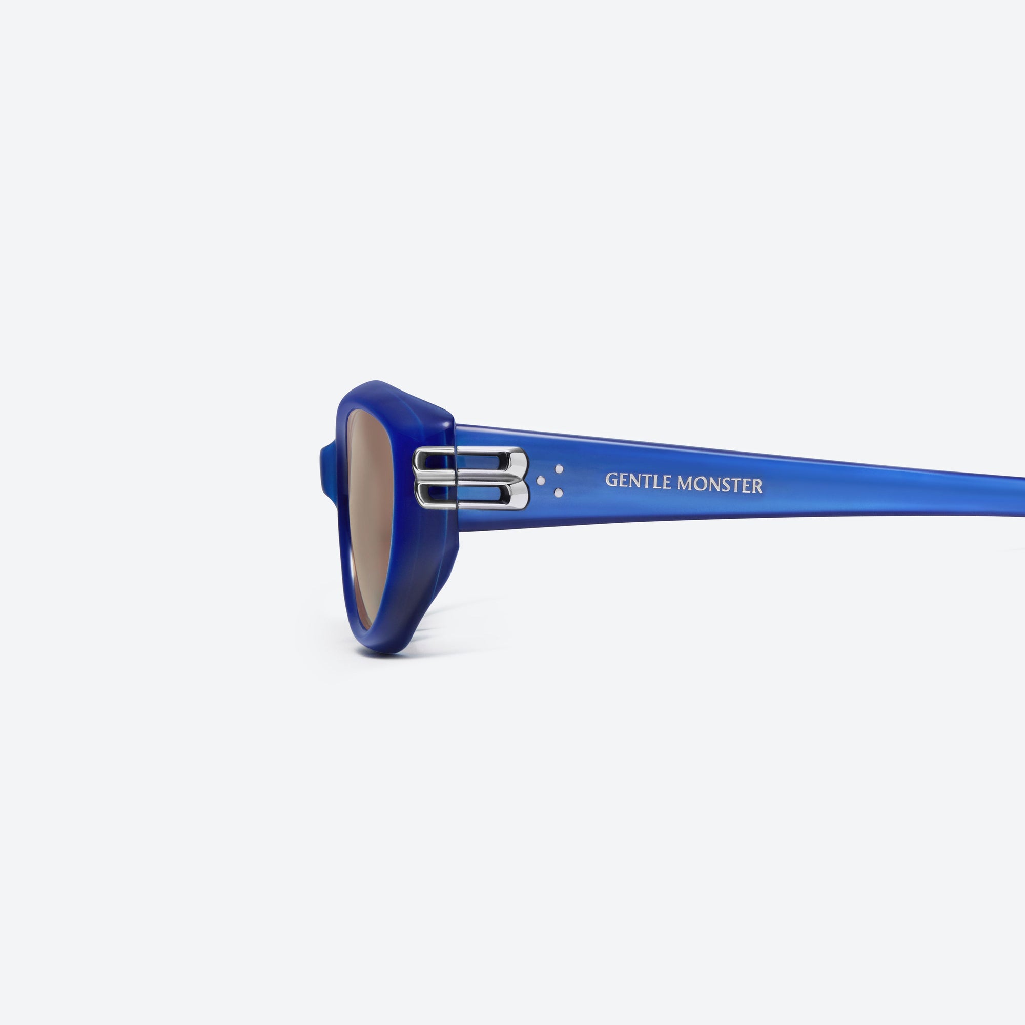A detailed left view of Gentle Monster Sosomo BLC9 Blue Acetate framed Oval sunglasses.