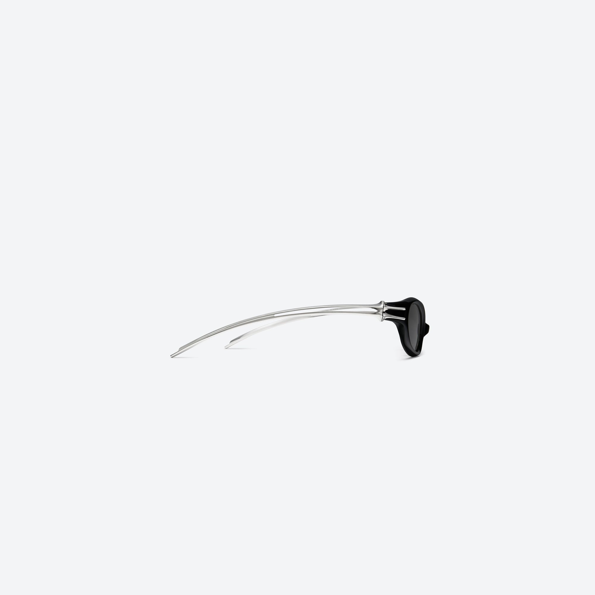 A detailed right view of Gentle Monster Ximul 01 Black Mixed framed Cat-eye sunglasses.
