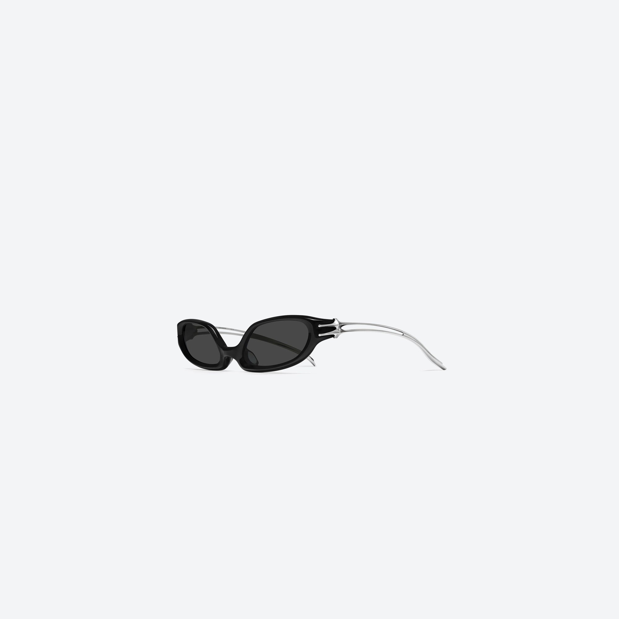 45-degree view of Gentle Monster Post Human 01 Black Mixed framed Cat-eye sunglasses.