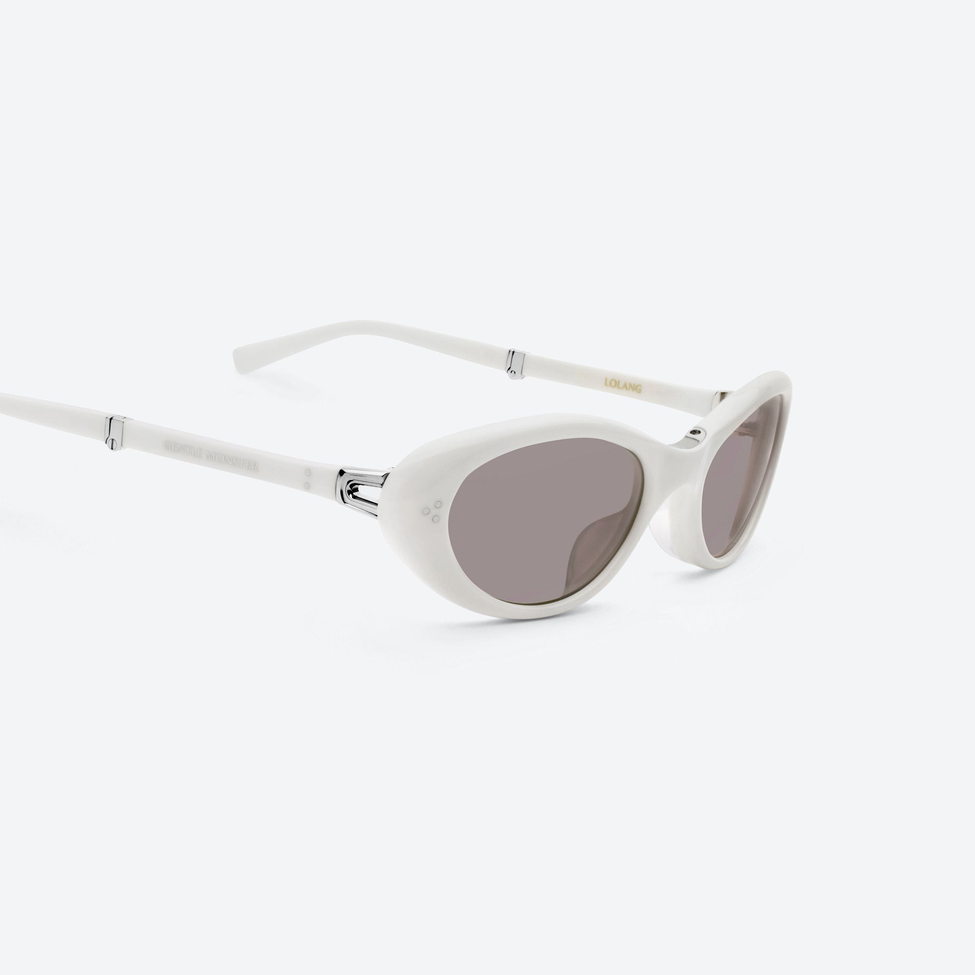 45-degree detailed view of Gentle Monster Lolang W2 White Acetate framed Oval sunglasses.