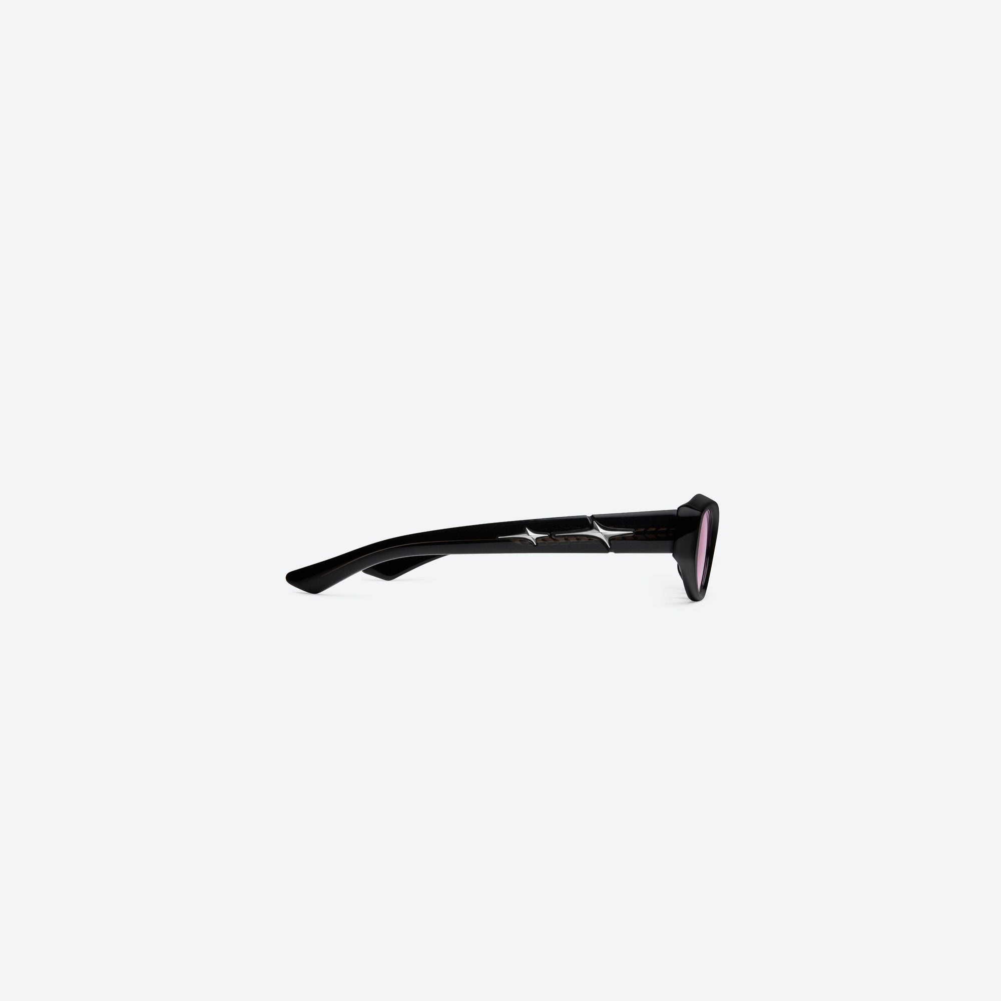 A detailed right view of Gentle Monster Synth 01 Black Acetate framed Cat-eye sunglasses.
