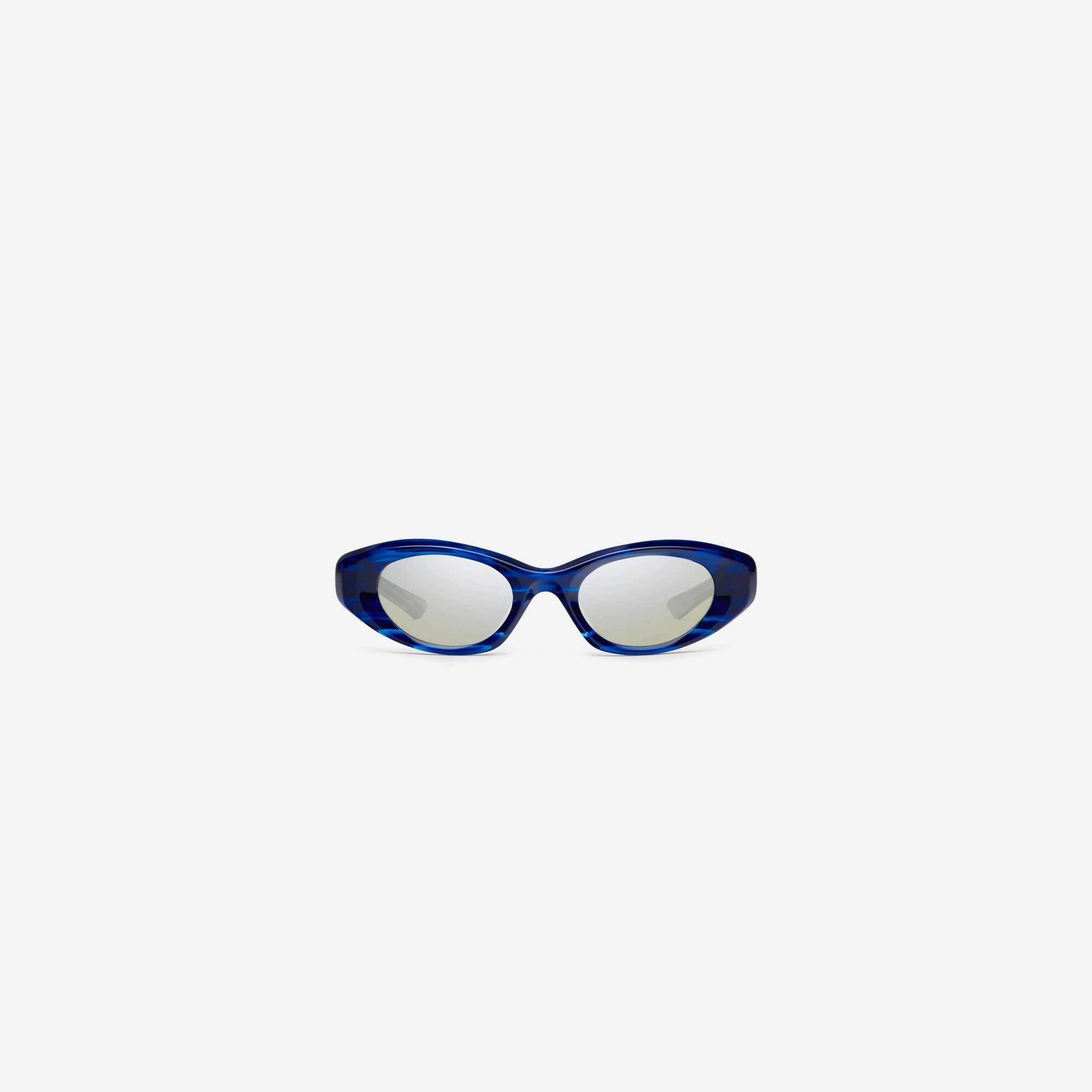 A front view of Gentle Monster Synth BLD1 Blue Acetate framed Cat-eye sunglasses.