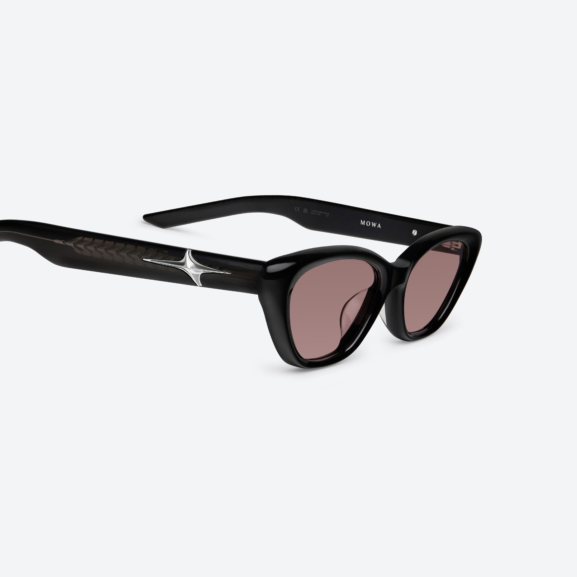 45-degree detailed view of Gentle Monster Mowa 01(R) Black Acetate framed Cat-eye sunglasses.