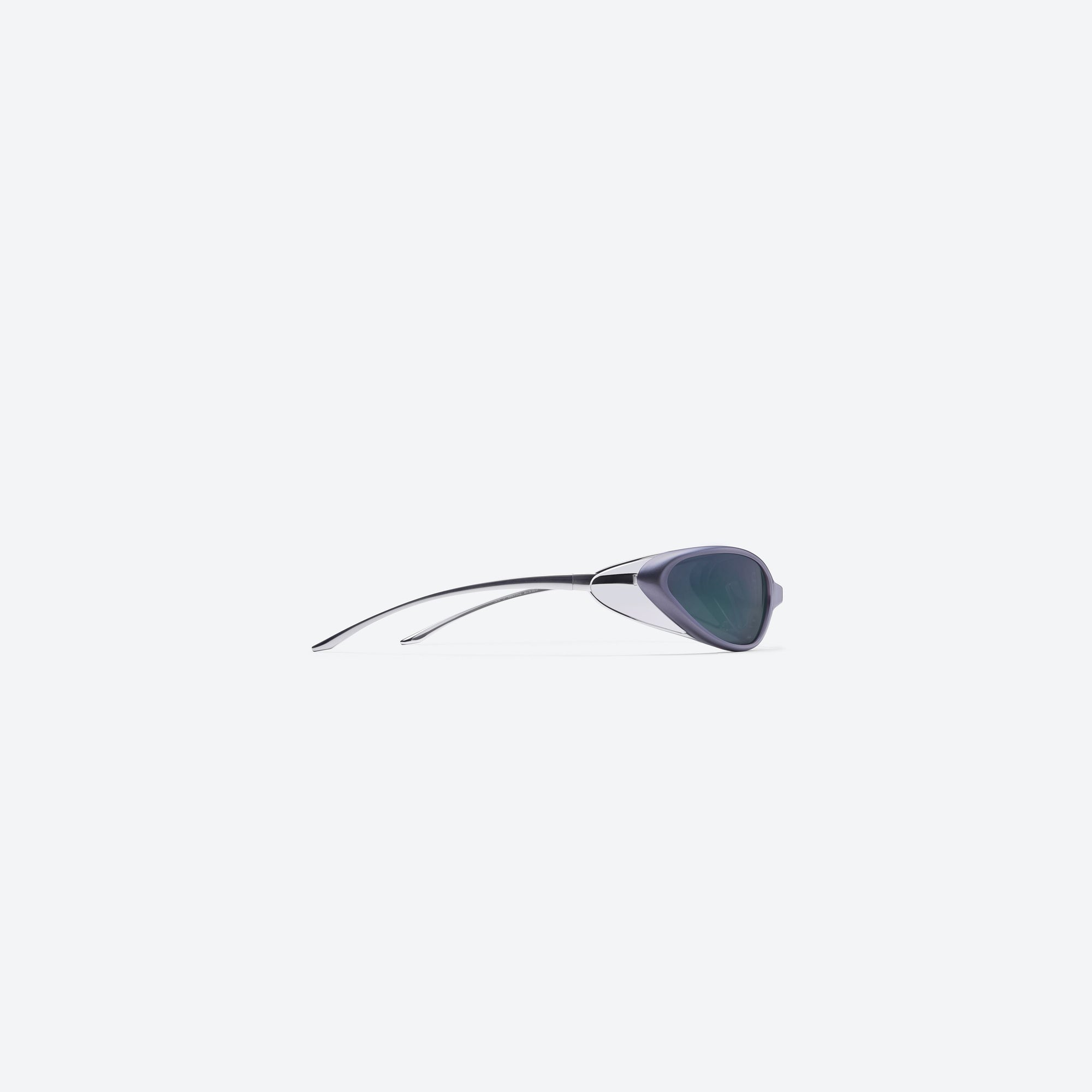 A detailed right view of Gentle Monster Noiz Veil V5 Purple Nylon framed Wraparound sunglasses.