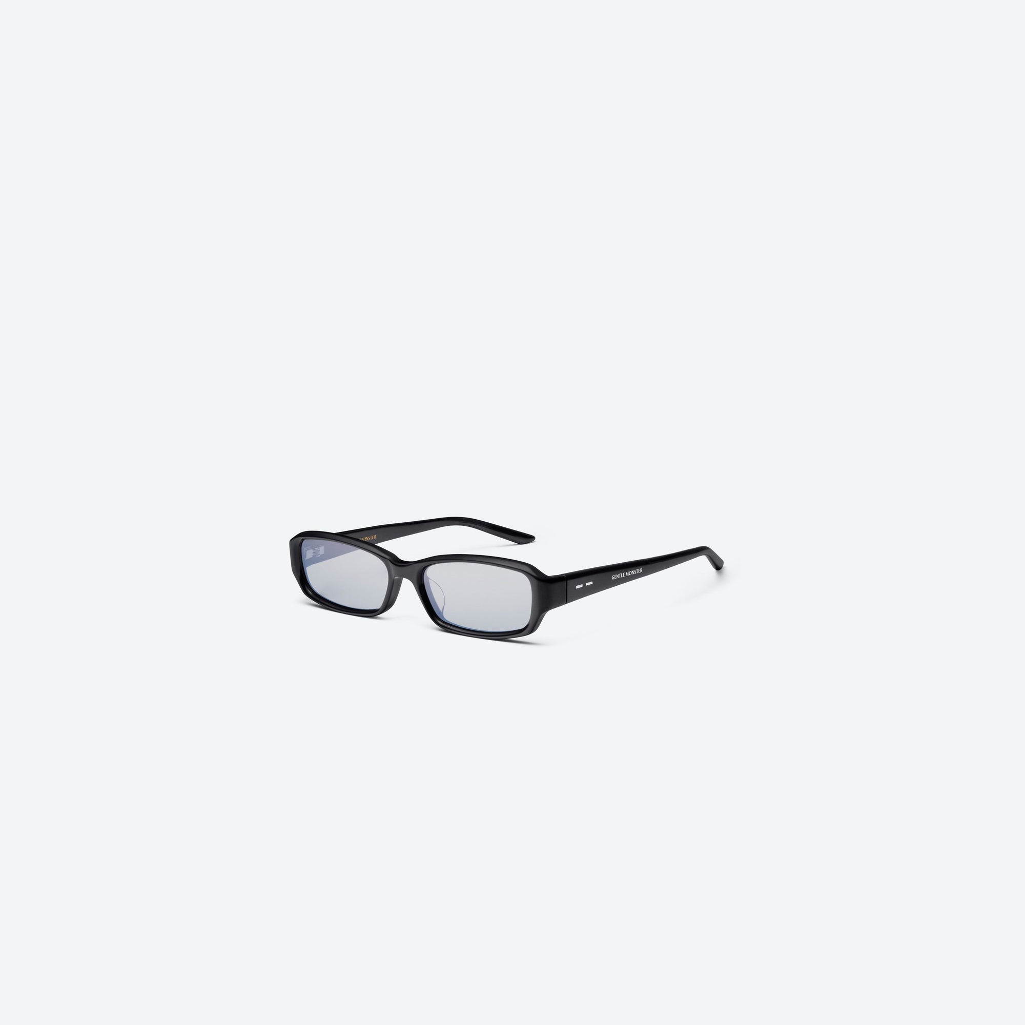 45-degree view of Gentle Monster Halo G18 Gray Acetate framed Square sunglasses.