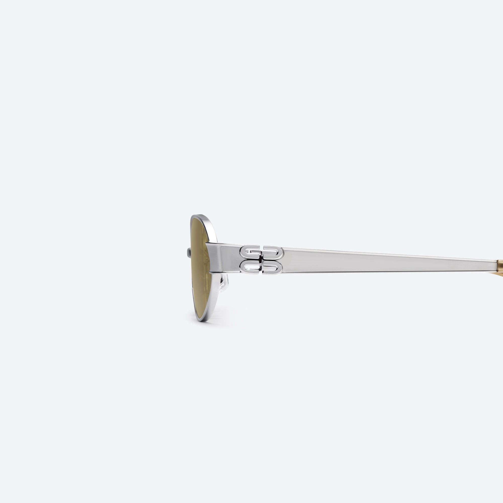 A detailed left view of Gentle Monster Cali 02(BR) Similar Silver Metal framed Oval sunglasses.