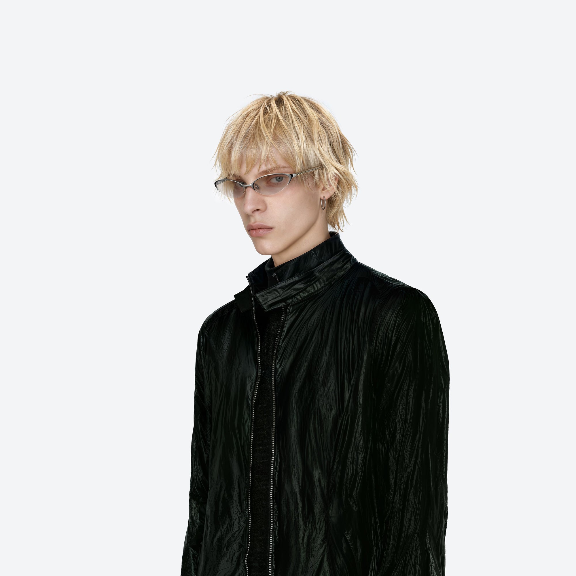 Model wearing the Limes 02(BR) Similar Silver Mixed framed Cat-eye sunglasses.