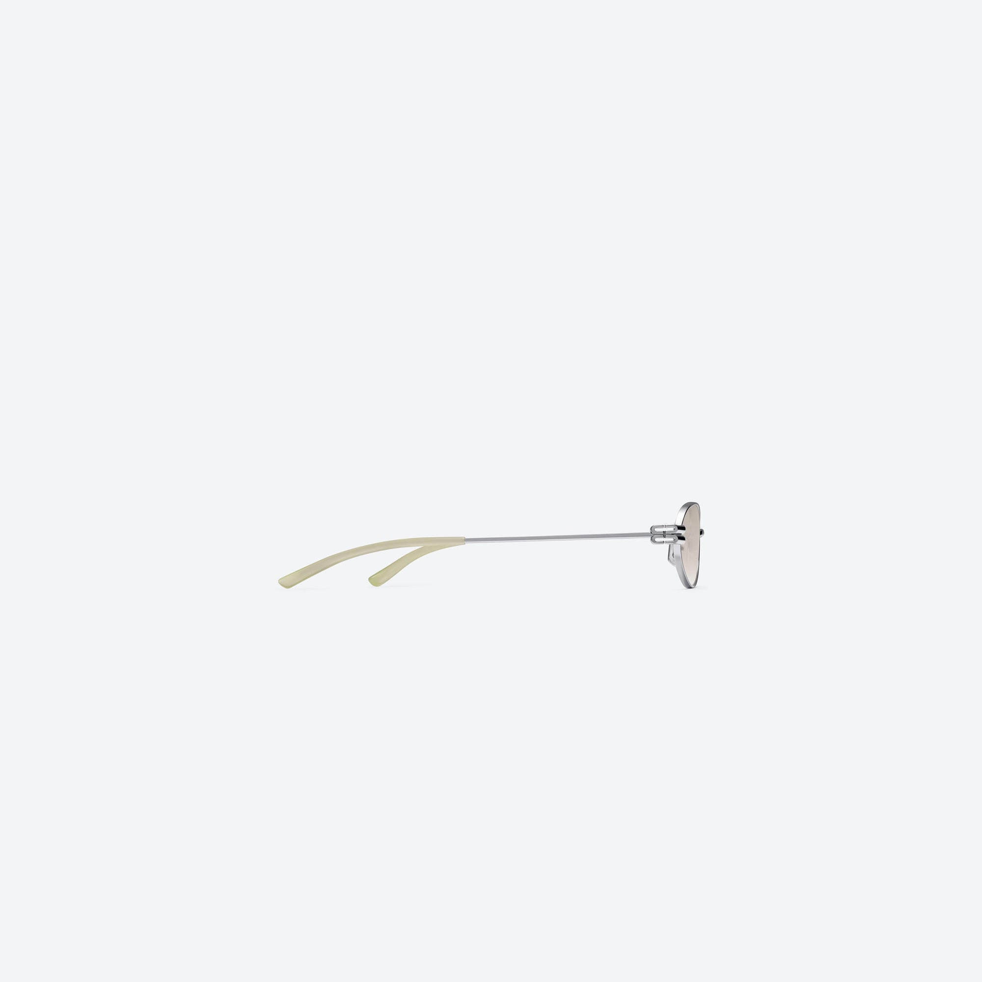 A detailed right view of Gentle Monster Lolos 02(BR) Similar Silver Metal framed Oval sunglasses.