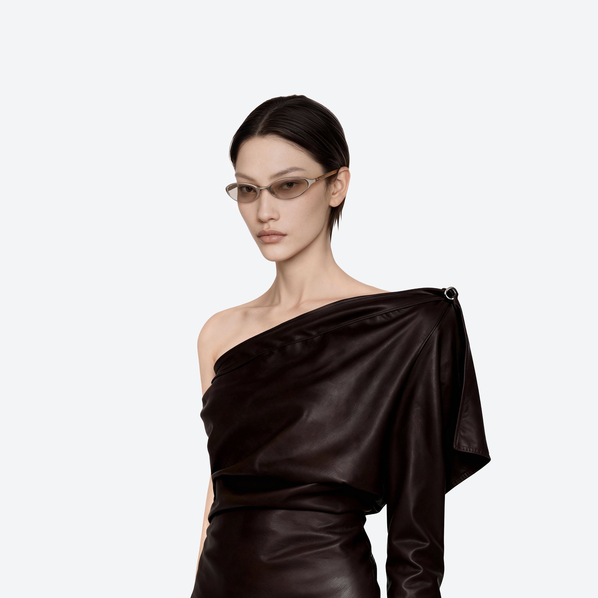 Model wearing the Moody 02(BR) Similar Silver Mixed framed Oval sunglasses.