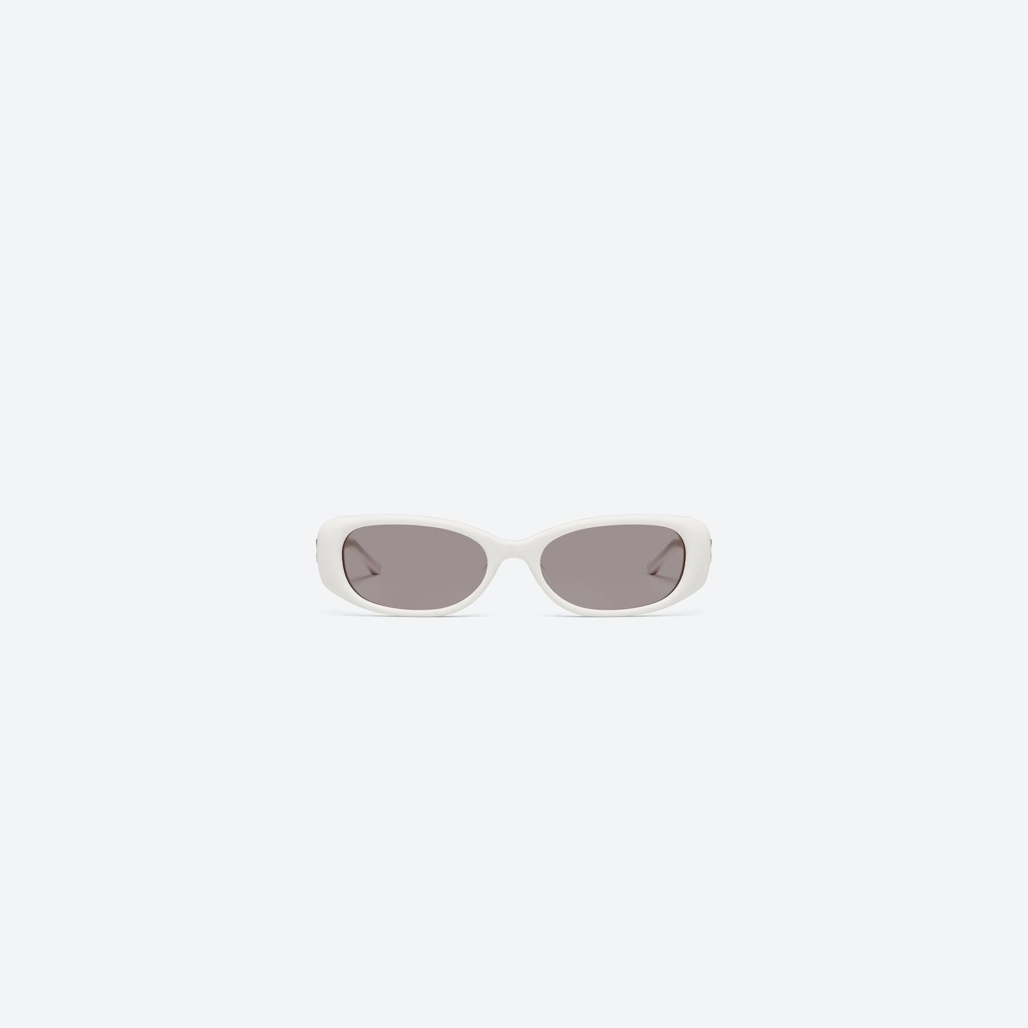 A front view of Gentle Monster Dust Musk W2 White Acetate framed Square sunglasses.